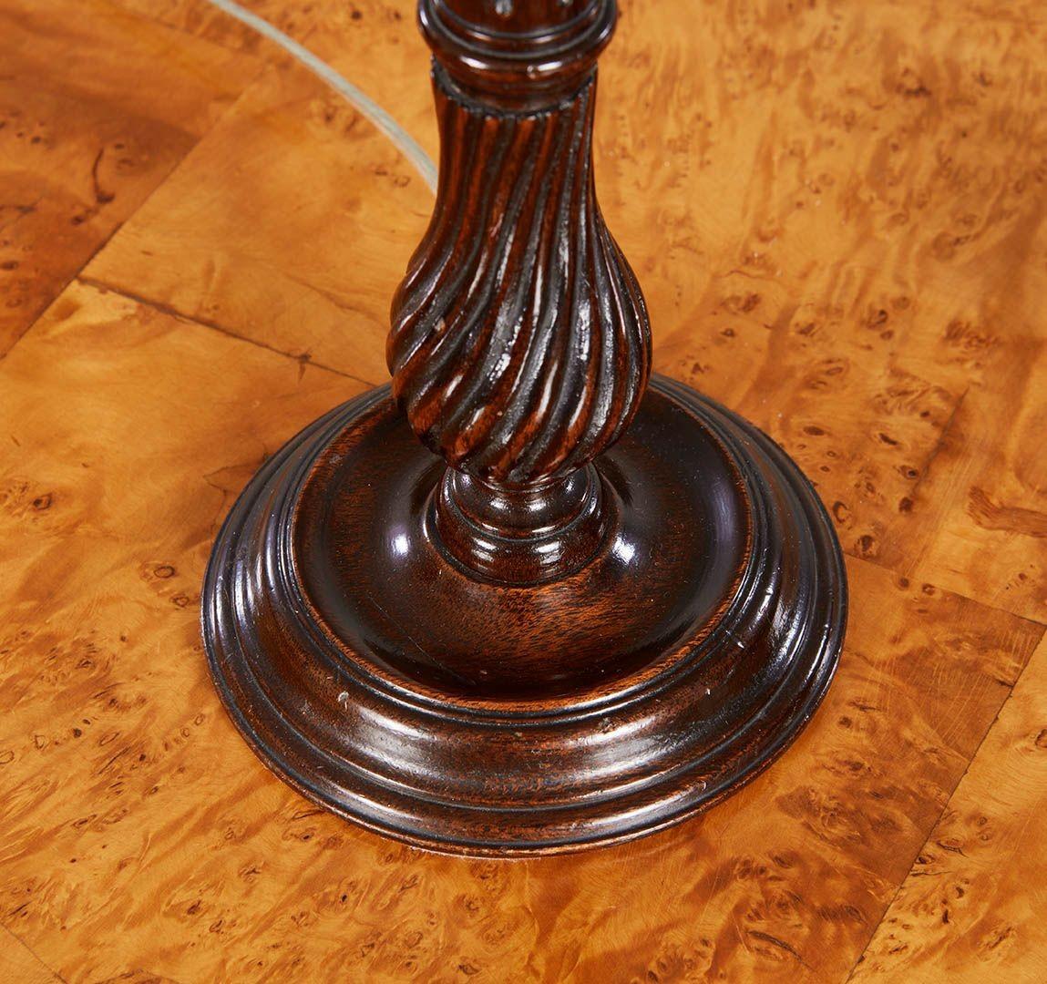Georgiano Lampade a candeliere scanalate in mogano in vendita
