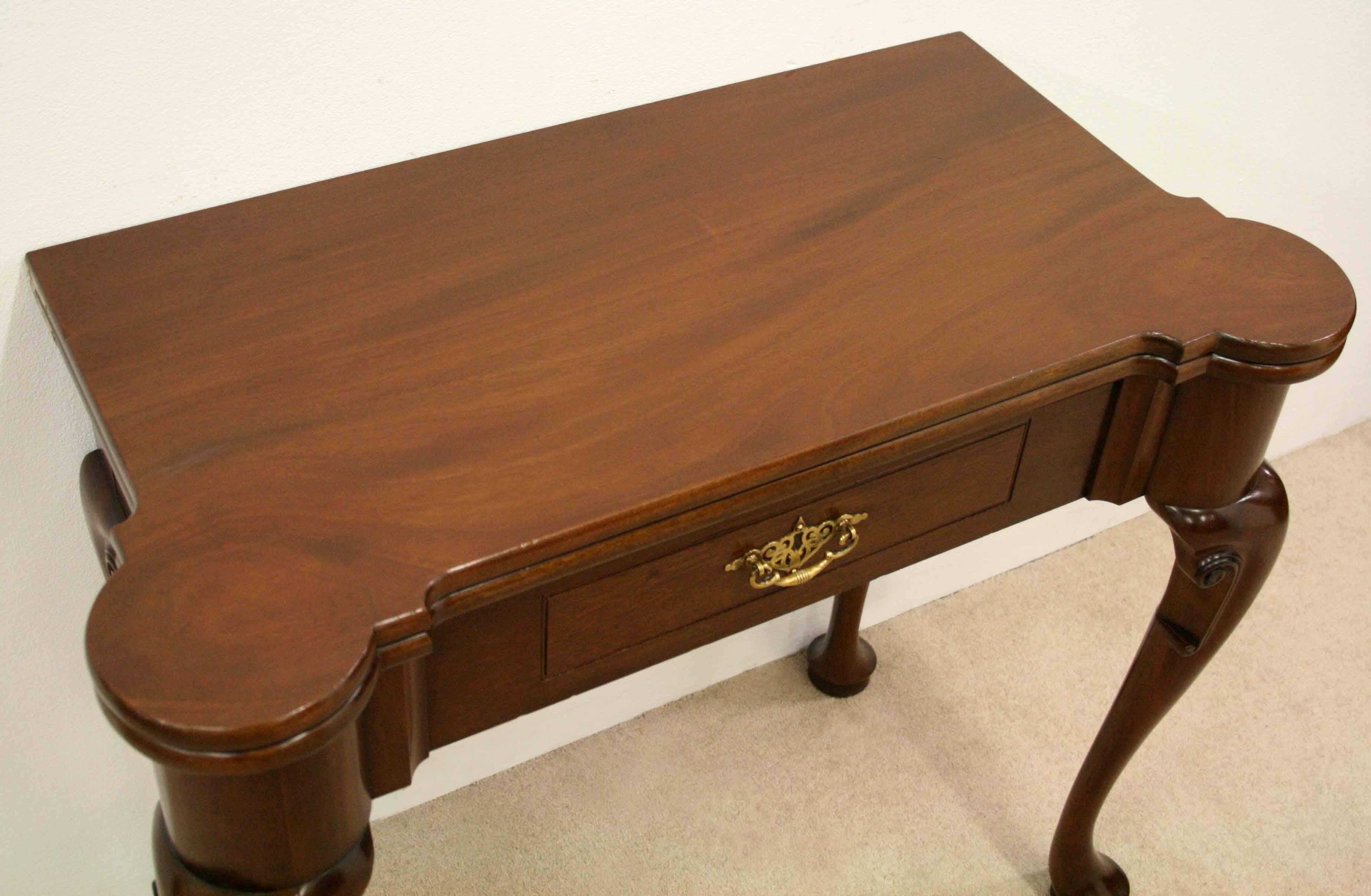 Mahogany Foldover Card Table by Gillows of Lancaster, circa 1880 For Sale 1