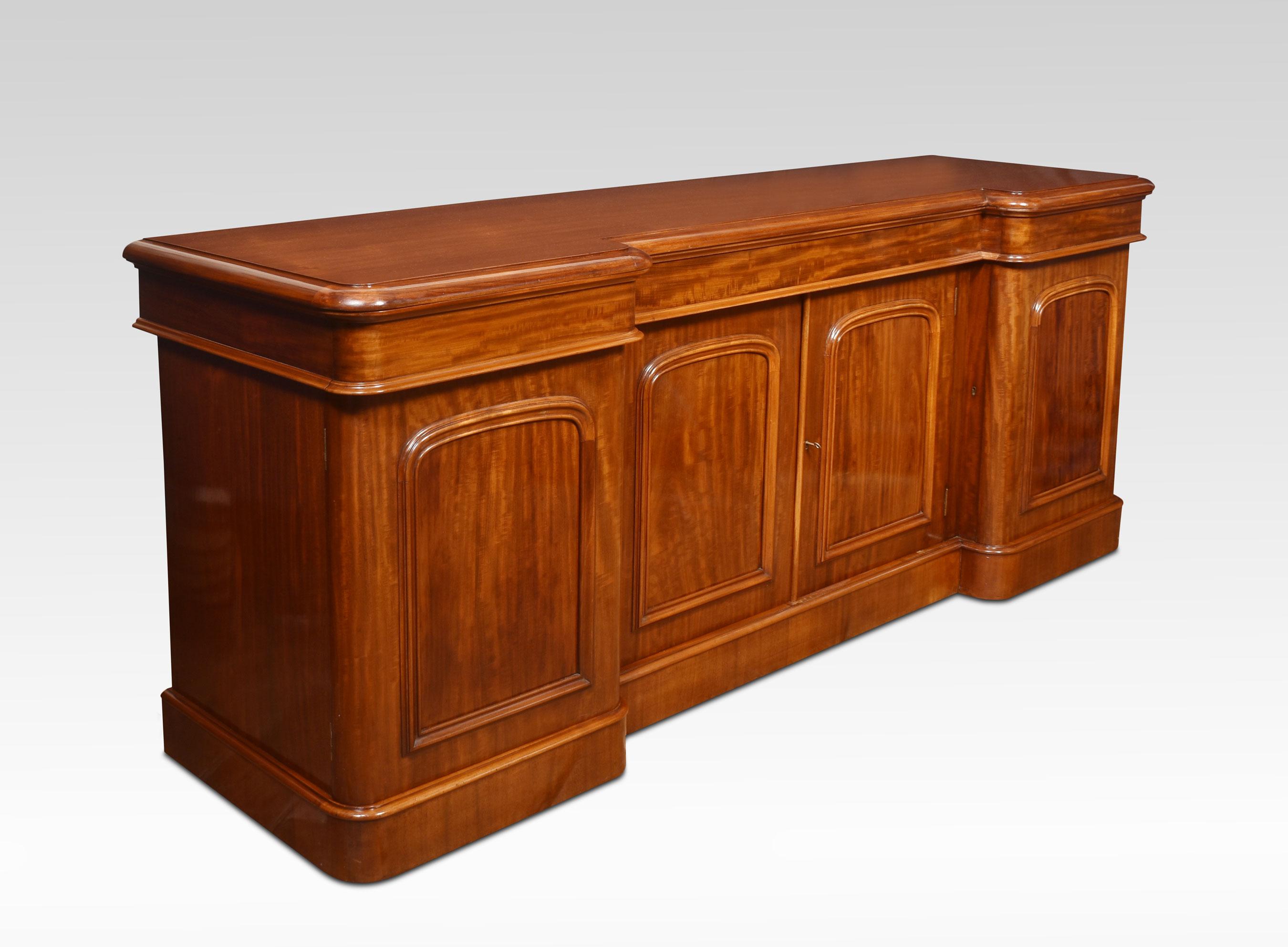 Mahogany Four Door Sideboard In Good Condition For Sale In Cheshire, GB