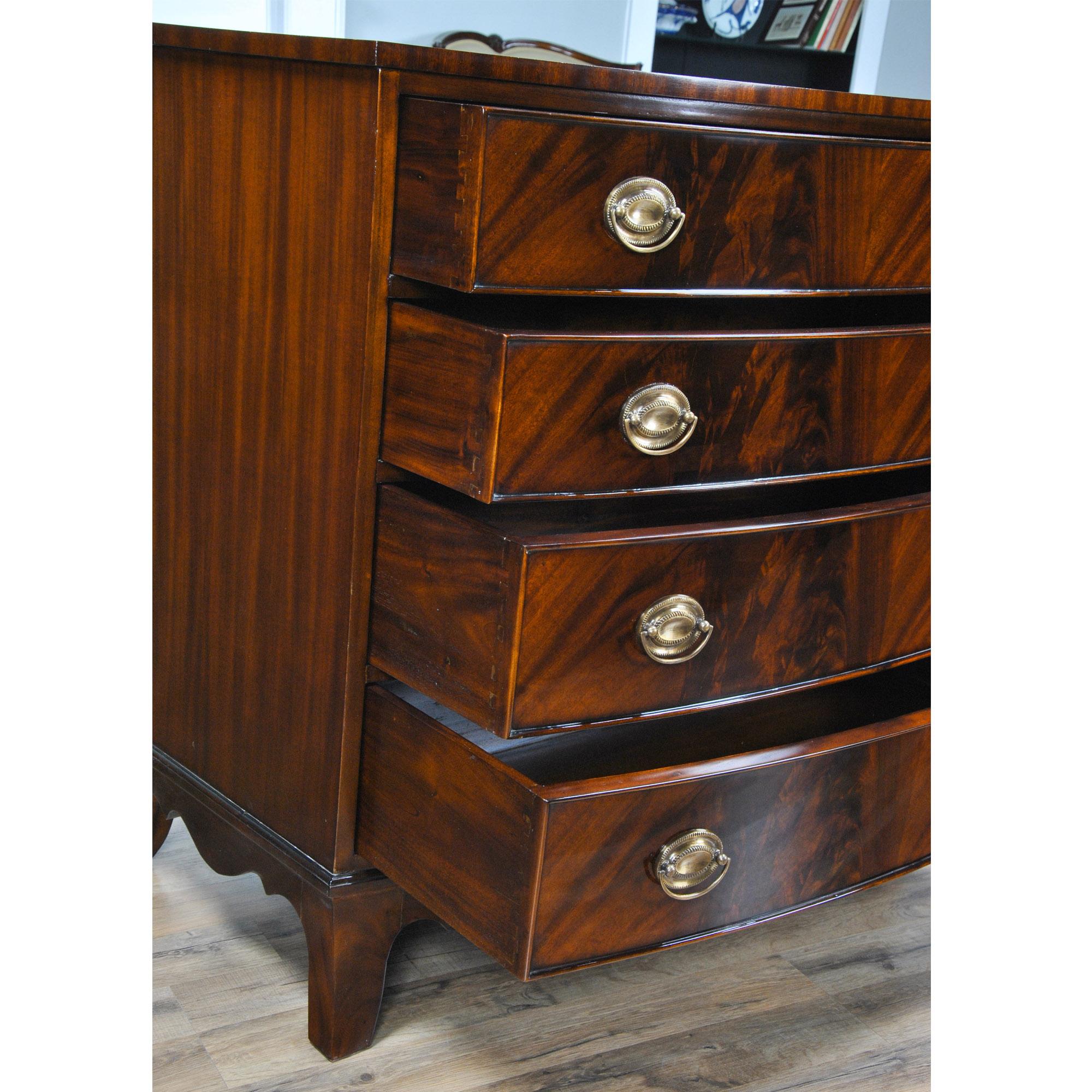 Mahogany Four Drawer Chest  For Sale 1
