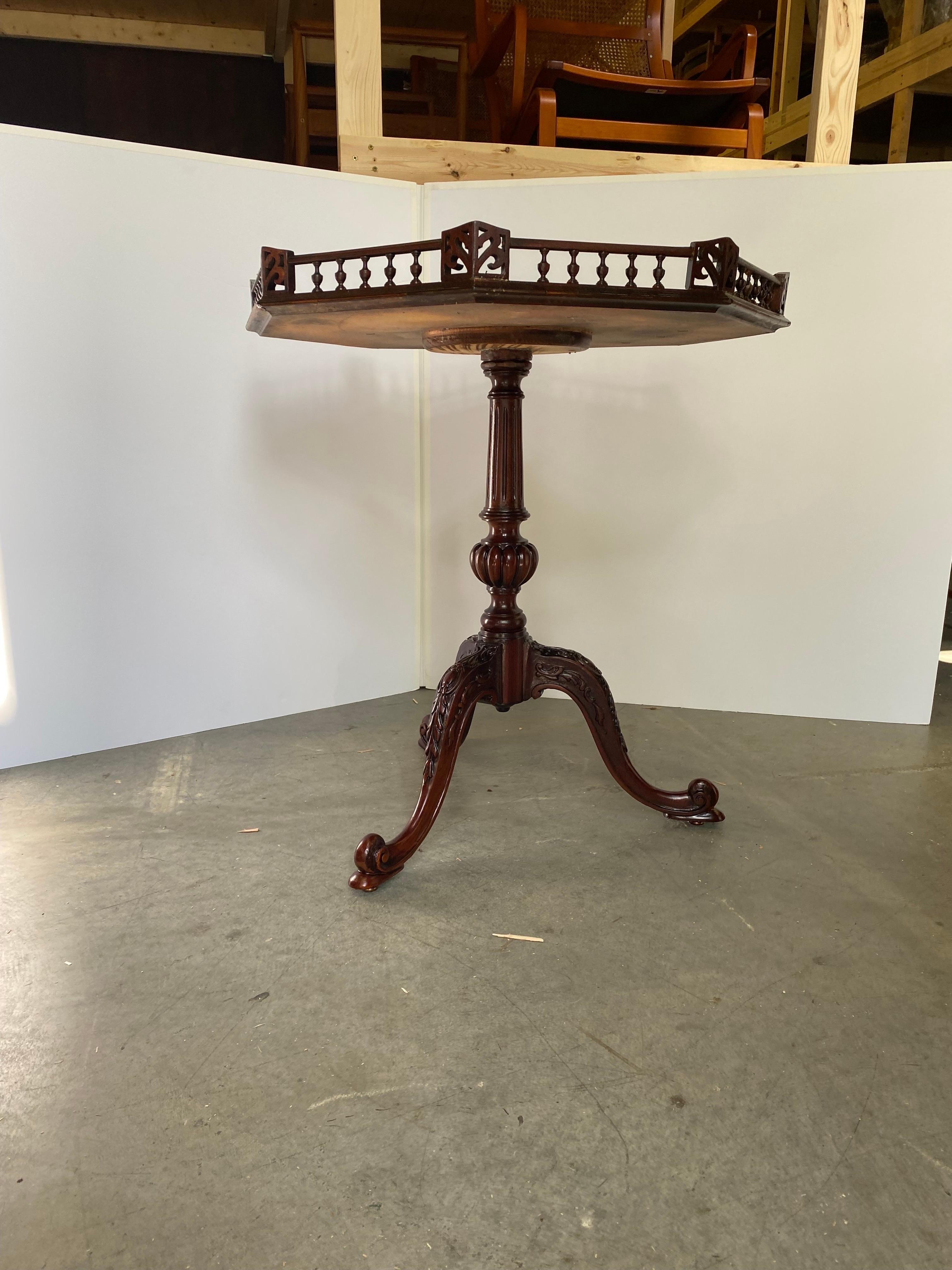 20th Century Mahogany Gallery Edge Chippendale Style Tea Side Table  For Sale