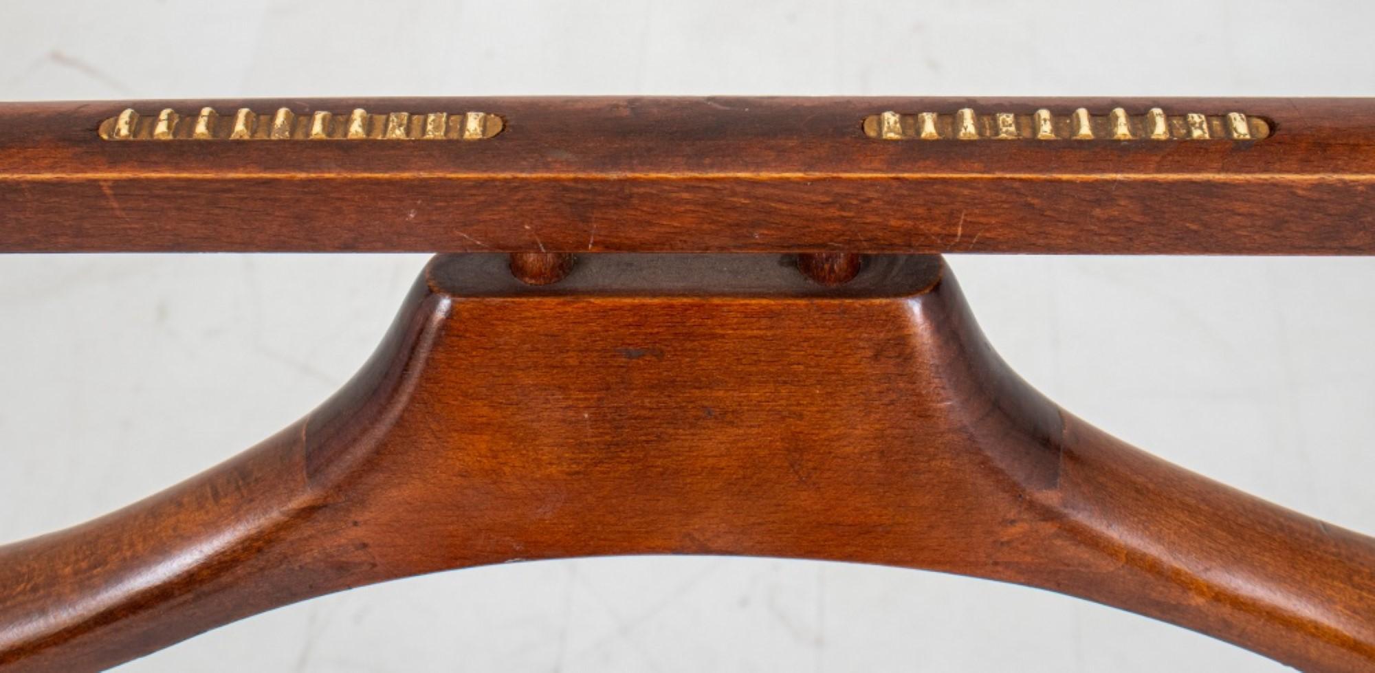 Mahogany Gentleman's Valet Stand In Good Condition For Sale In New York, NY