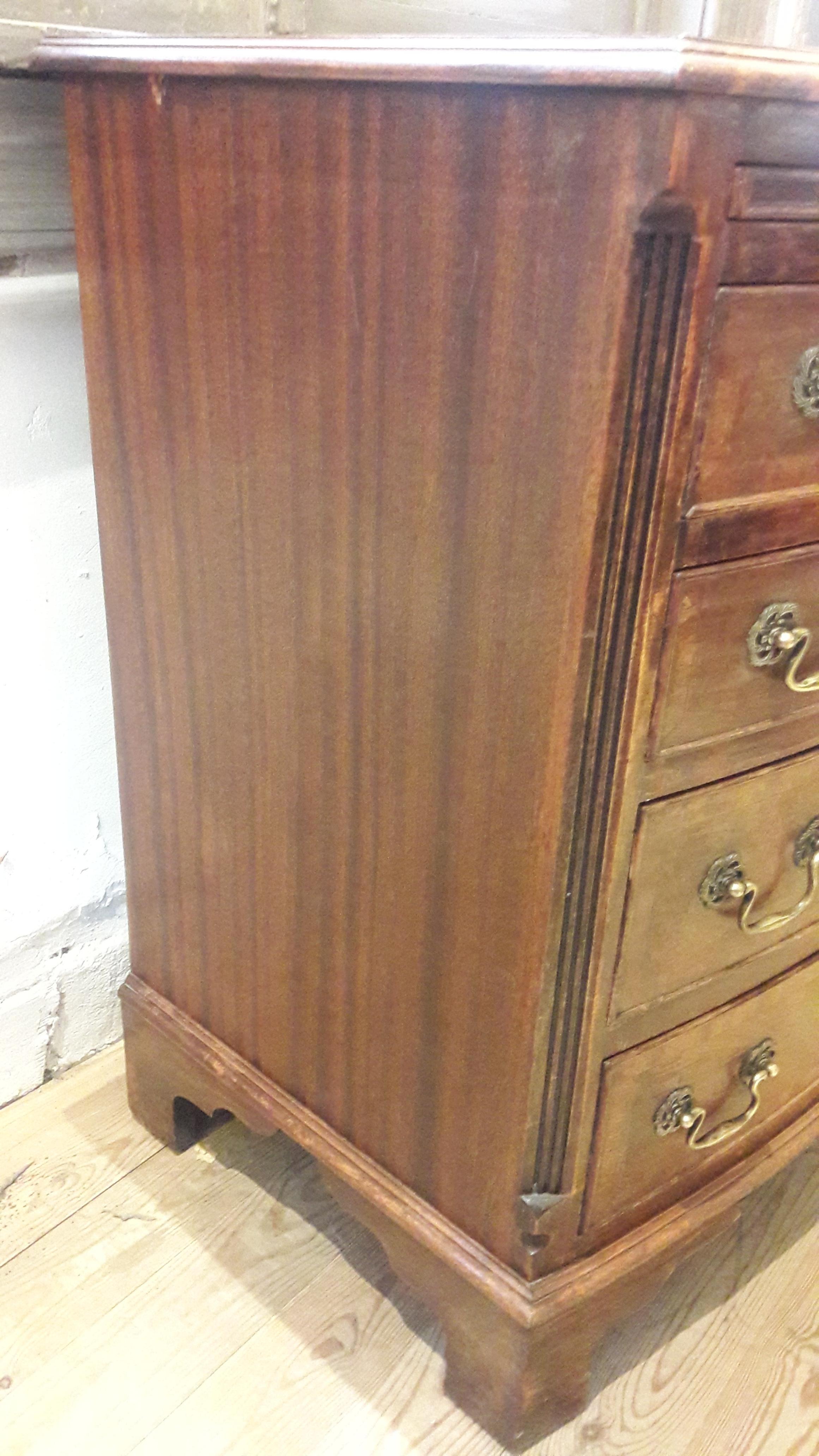 Mahogany Georgian Style Chest In Good Condition For Sale In Antwerp, Antwerp