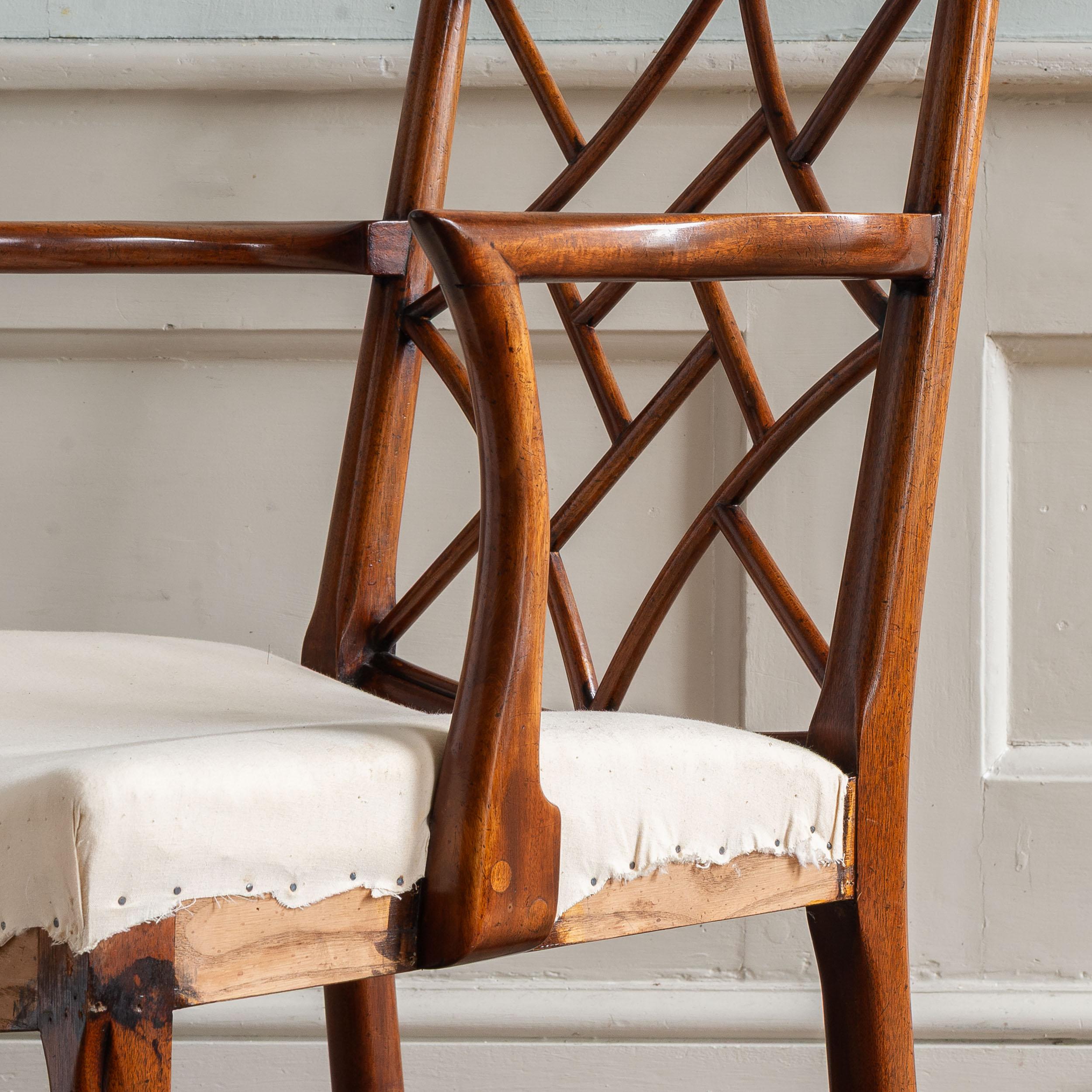 20th Century Mahogany Georgian Style Cockpen Armchair For Sale