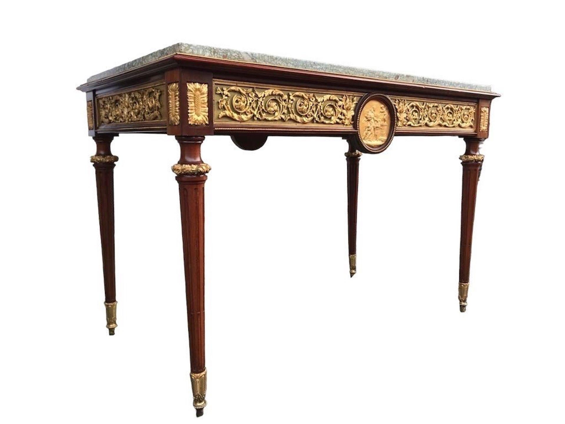 Bronze Table centrale en acajou, bronze doré et marbre, période Napoléon III  en vente