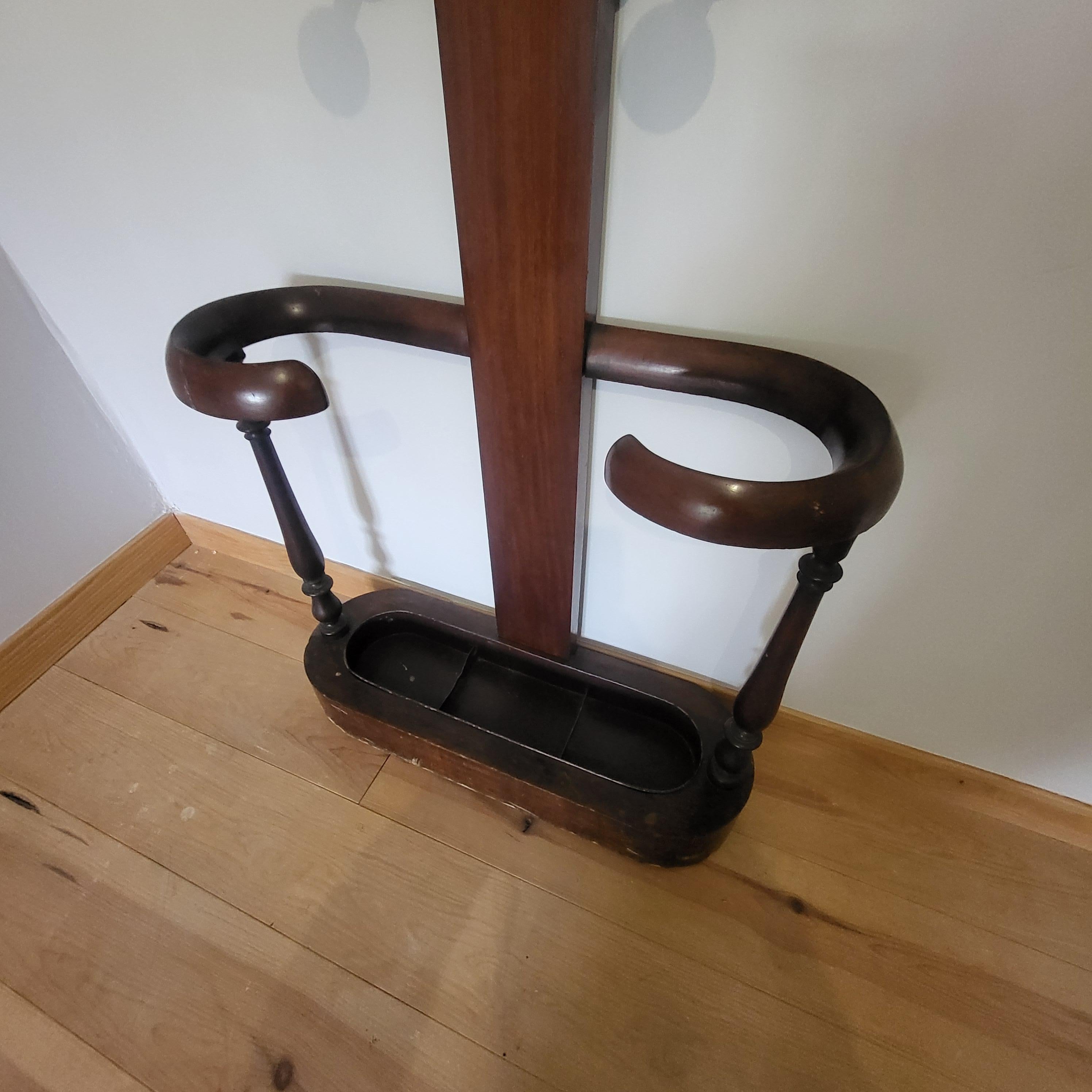 Early Victorian Mahogany hallstand/ hall tree For Sale