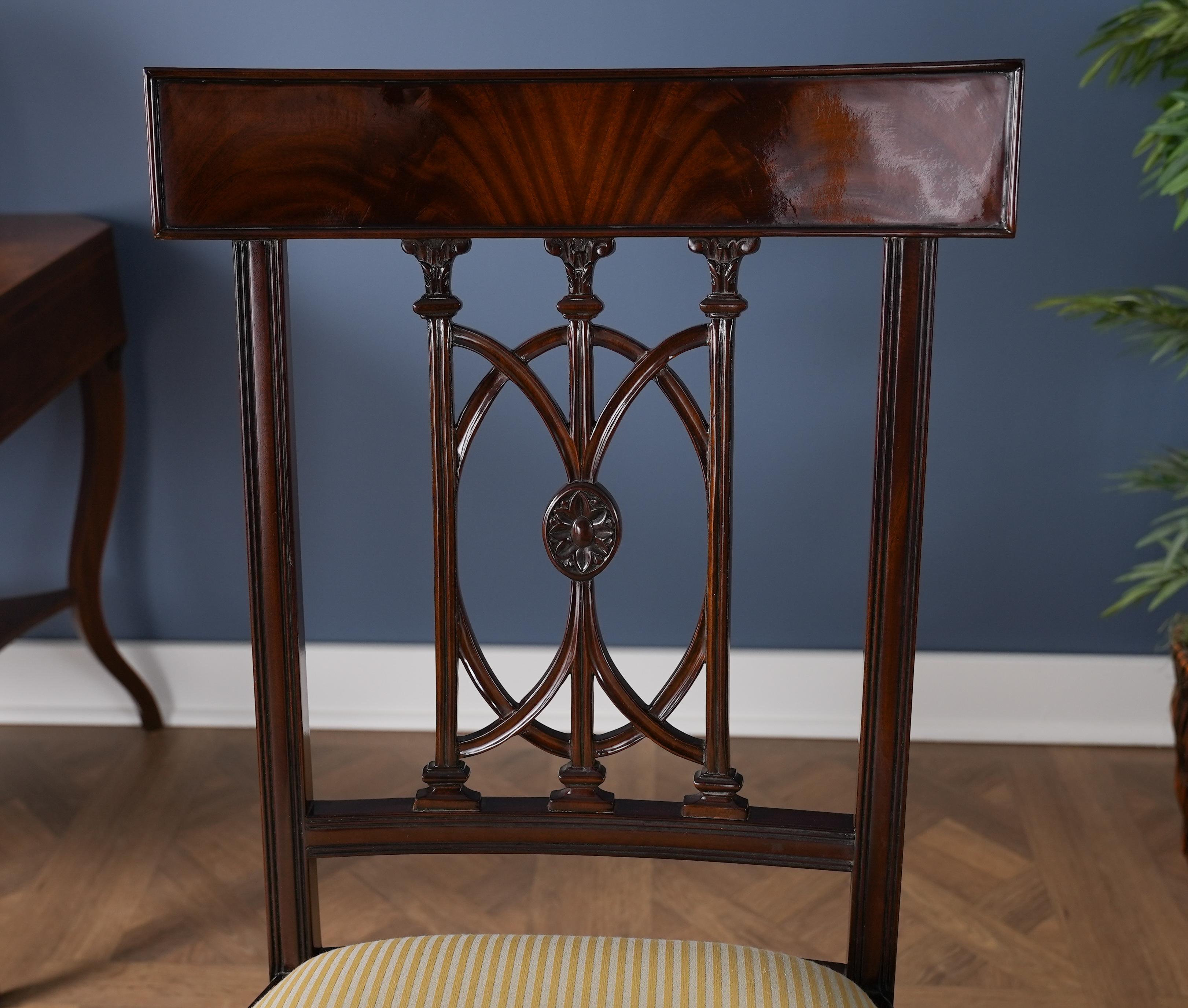 Chaises Hepplewhite en acajou, ensemble de 10 pièces en vente 13