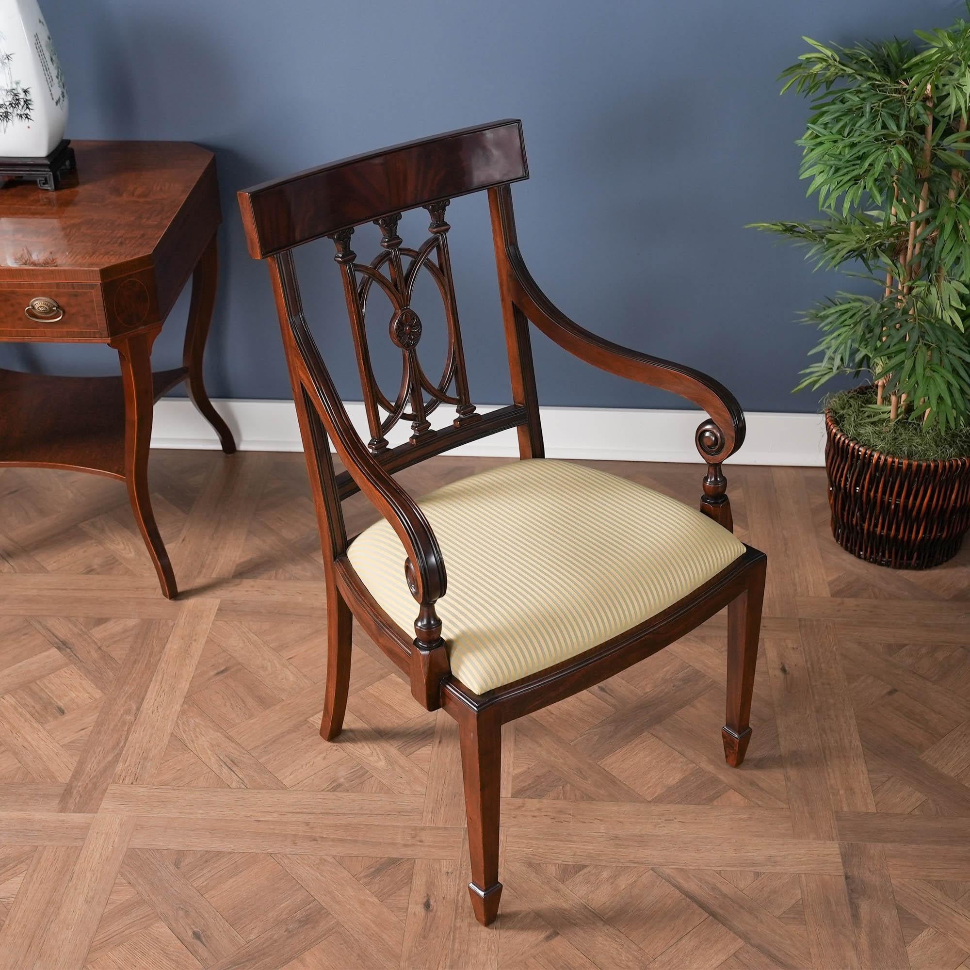 Chaises Hepplewhite en acajou, ensemble de 10 pièces en vente 1