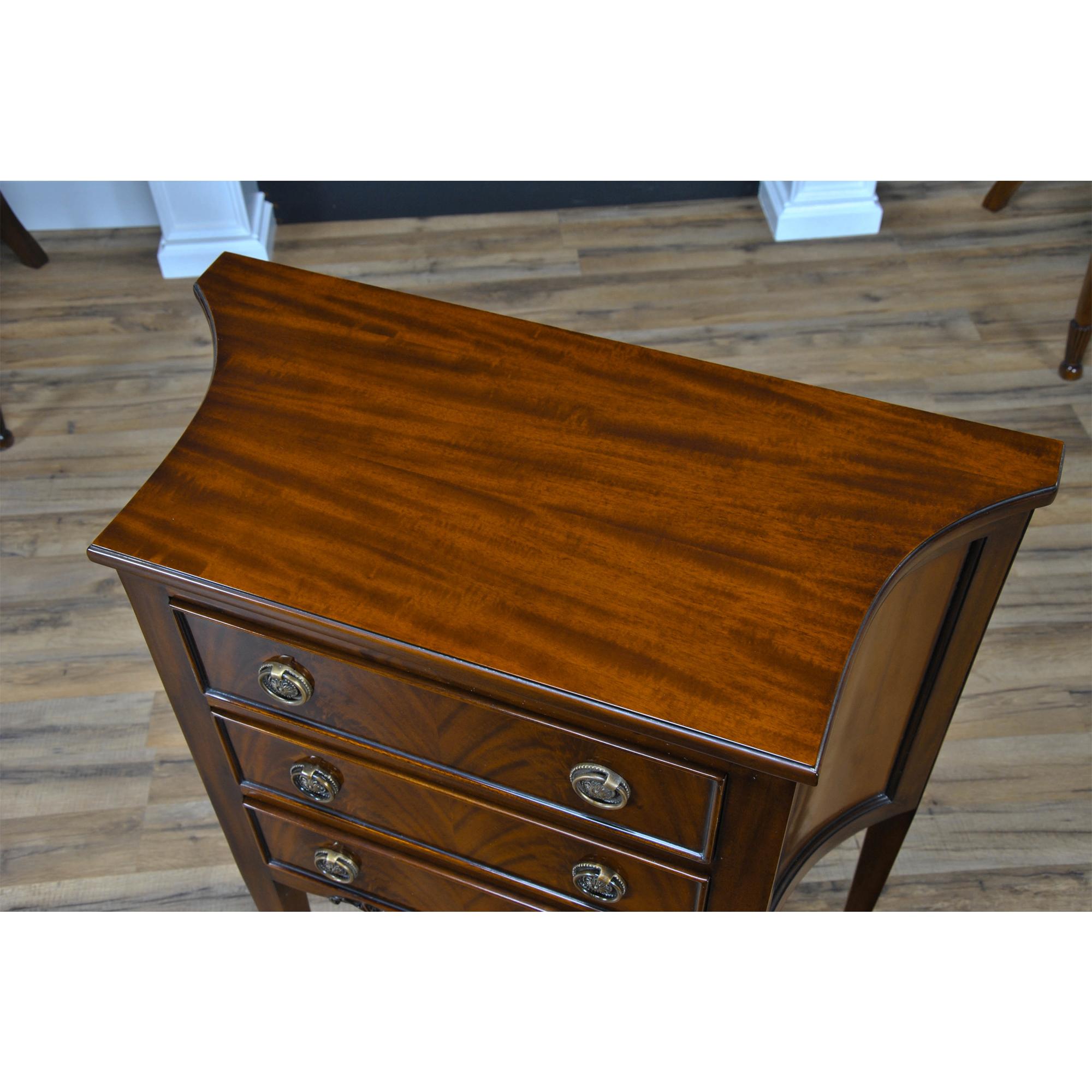 Hand-Carved Mahogany Hepplewhite Commode  For Sale