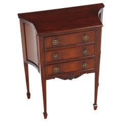 Mahogany Hepplewhite Commode 