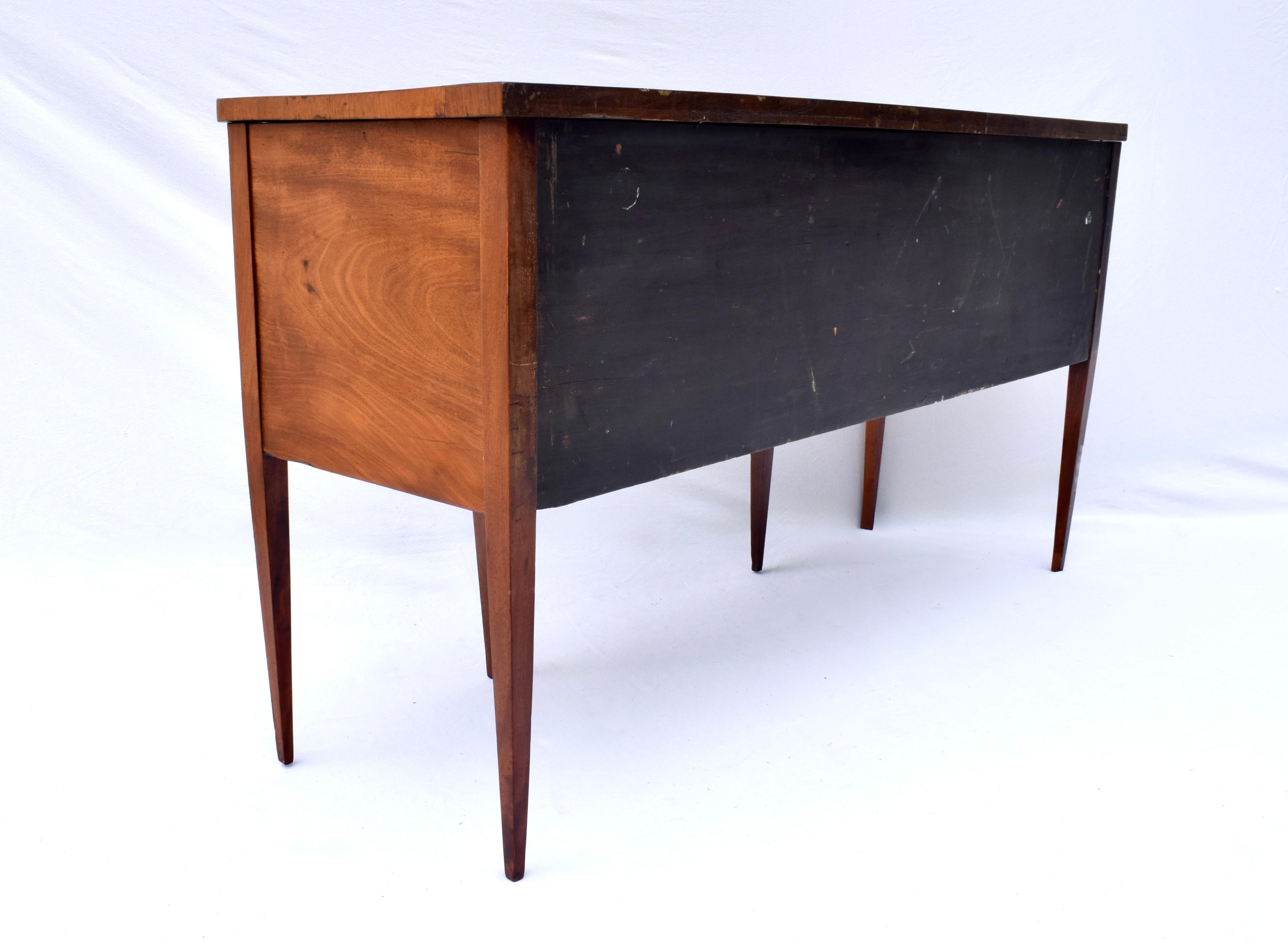 Mahogany Hepplewhite or Sheraton Sideboard With Satinwood Inlay For Sale 2