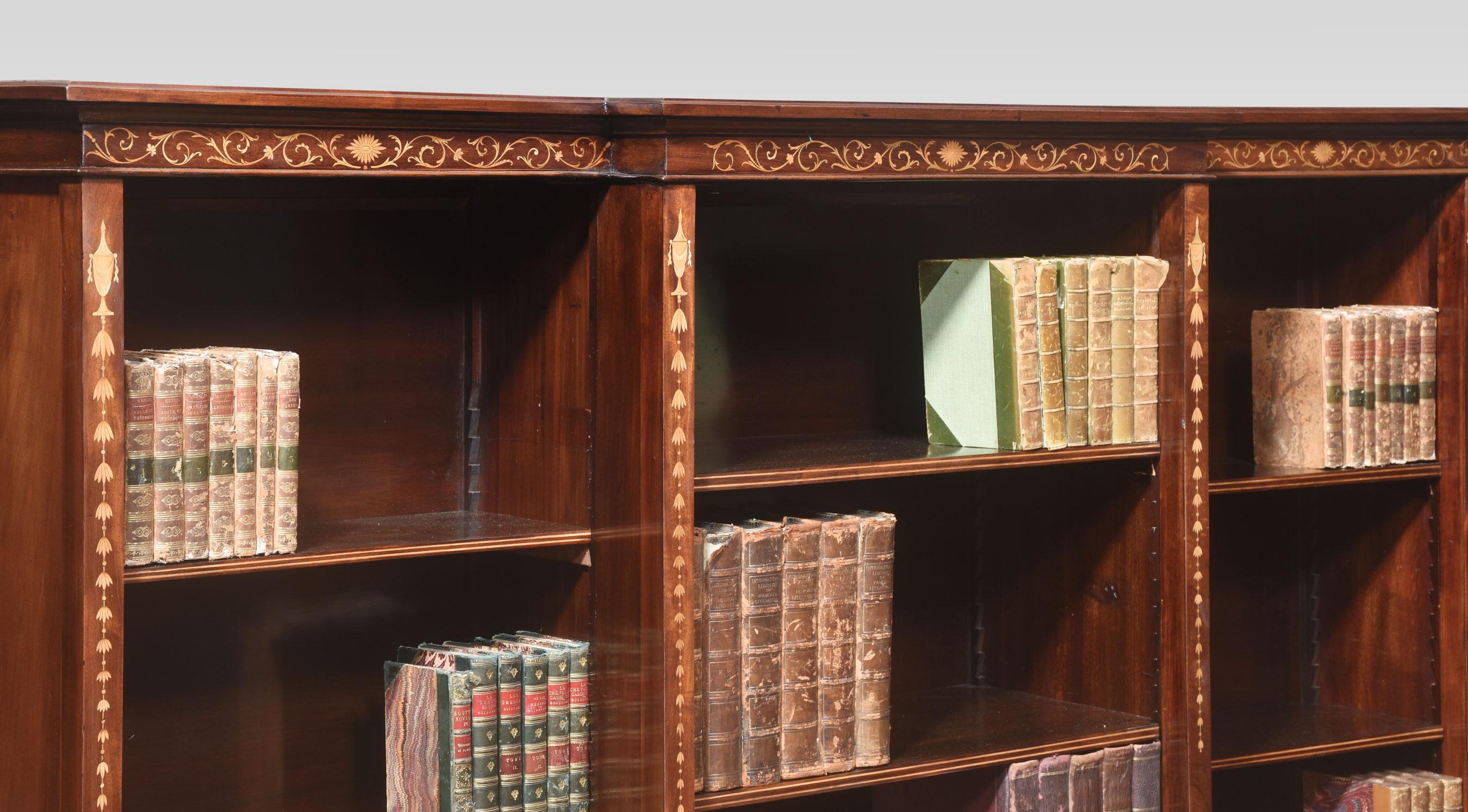Mahogany inlaid breakfront open bookcase In Good Condition For Sale In Cheshire, GB
