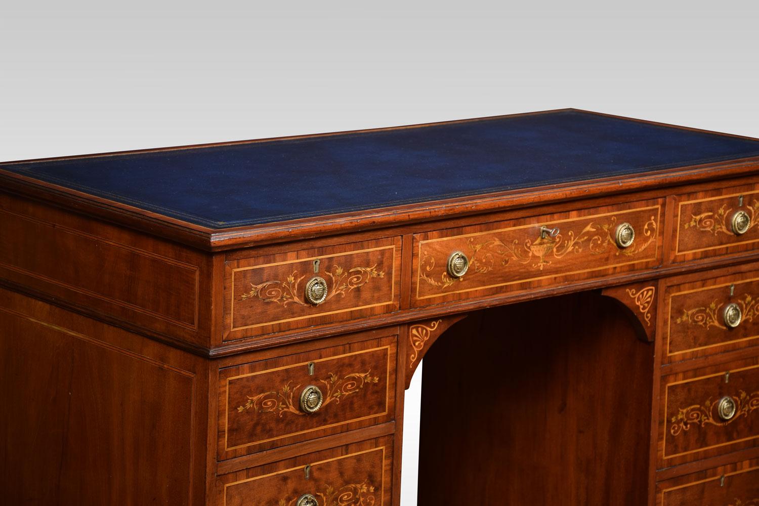 Mahogany Inlaid Pedestal Desk In Good Condition In Cheshire, GB