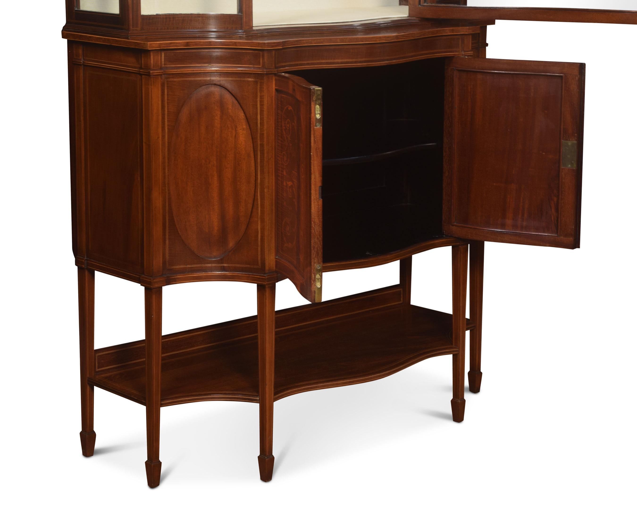  Mahogany Inlaid Serpentine Fronted Display Cabinet In Good Condition For Sale In Cheshire, GB