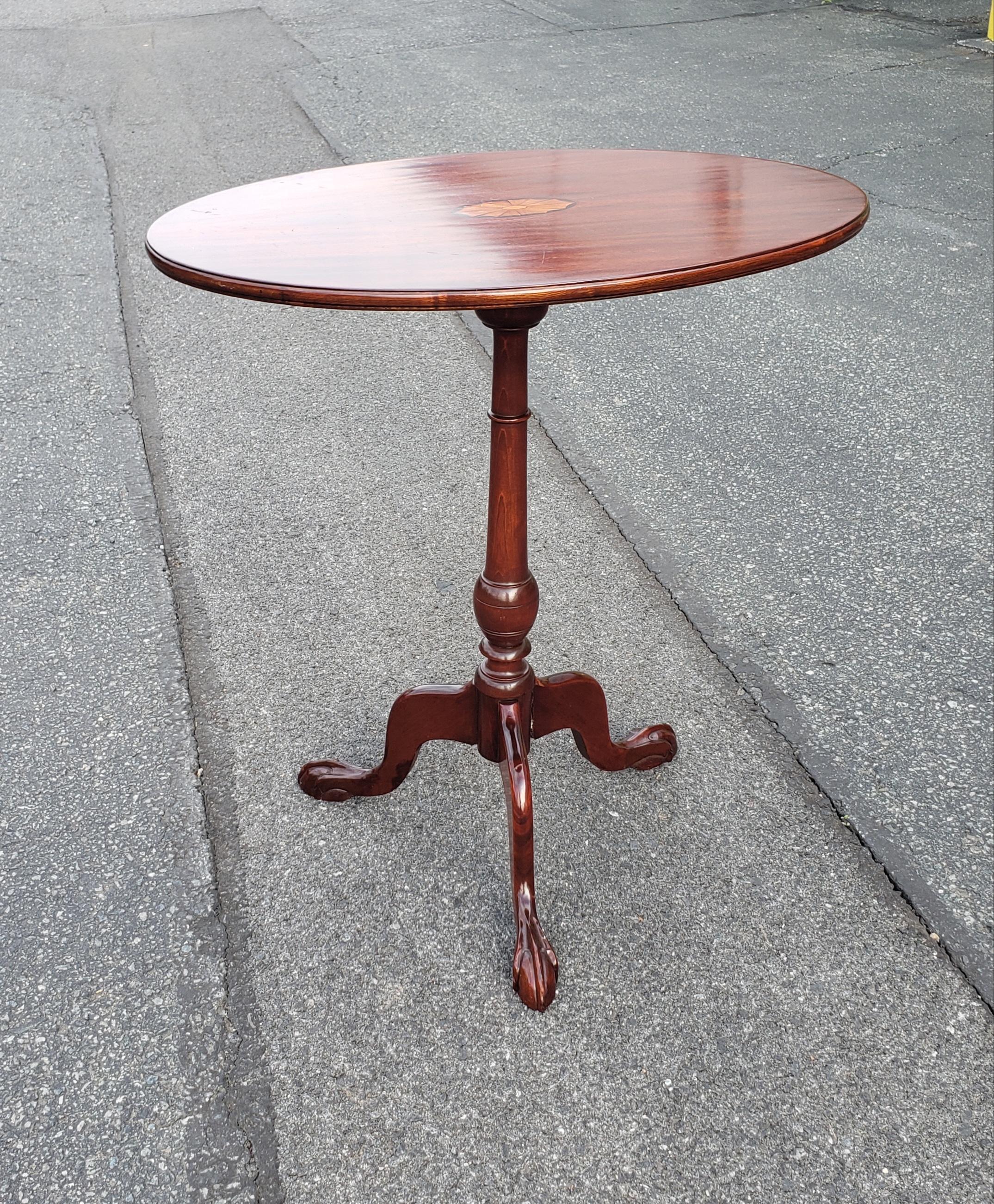 Mahogany Inlaid Tilt-Top Tea Table Side Table with Tripod ClawFeet In Good Condition For Sale In Germantown, MD