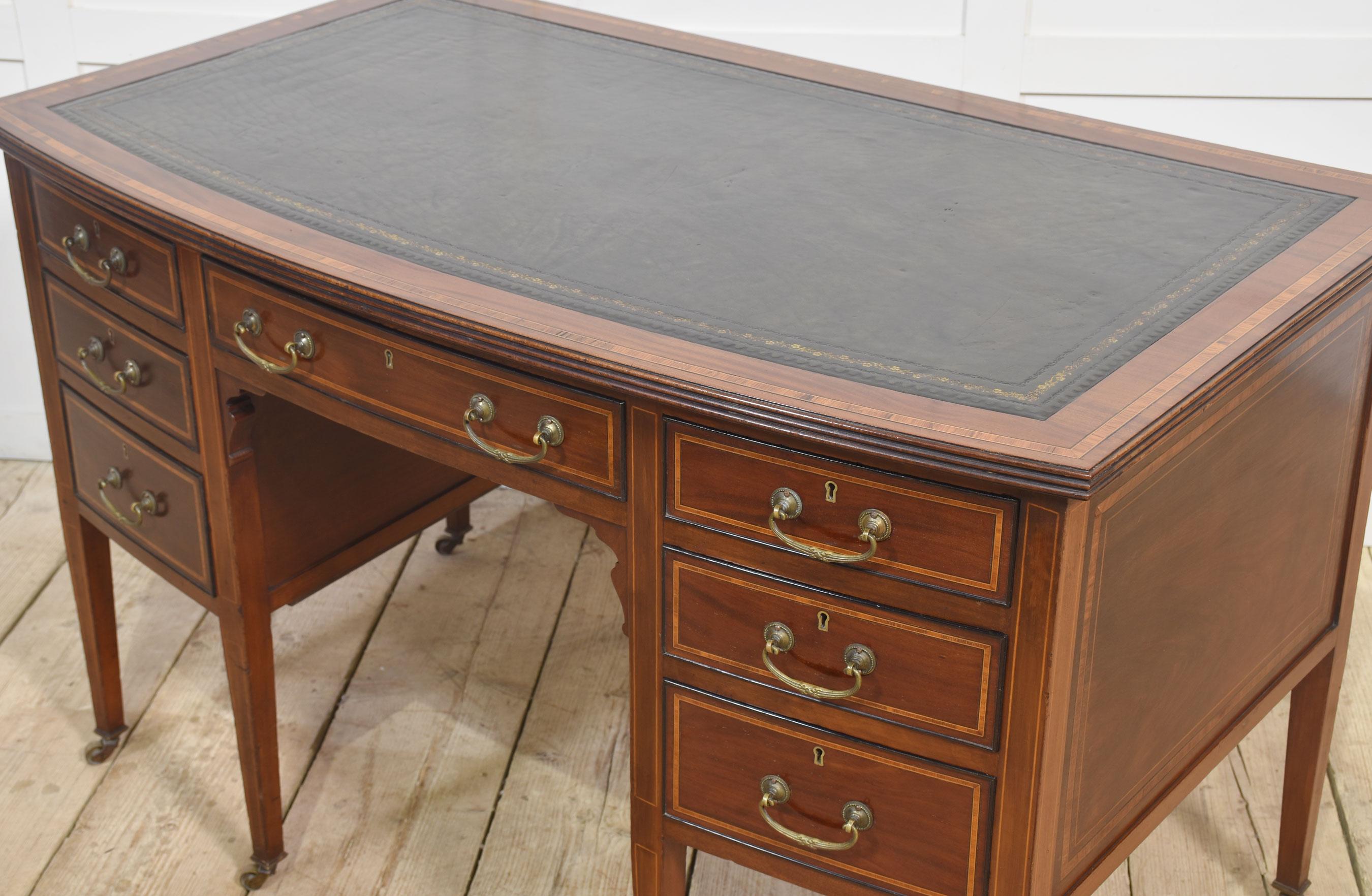 Mahogany inlaid writing desk For Sale 1