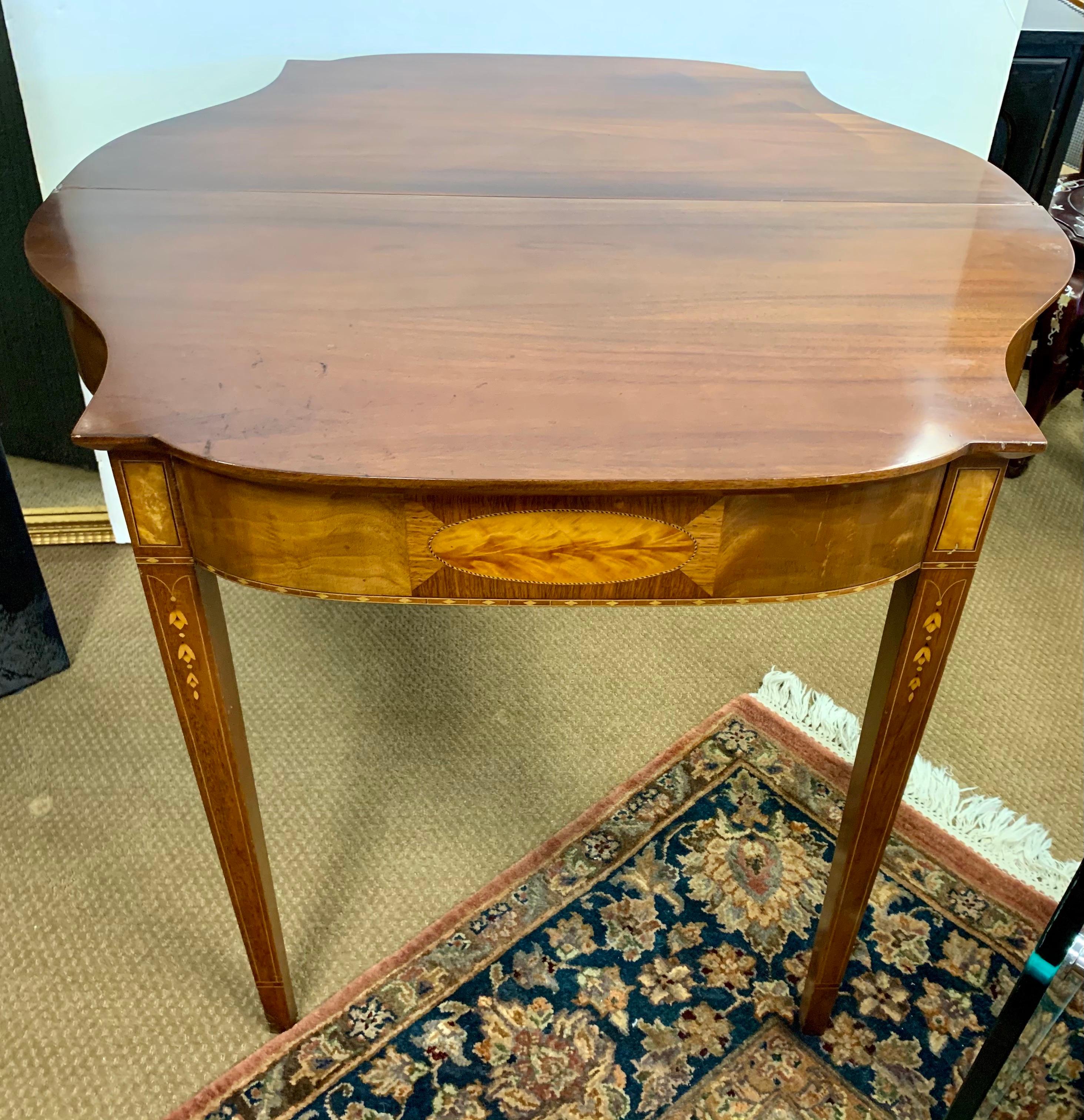 Mahogany Inlay Flip Top Game Console Table In Good Condition In West Hartford, CT