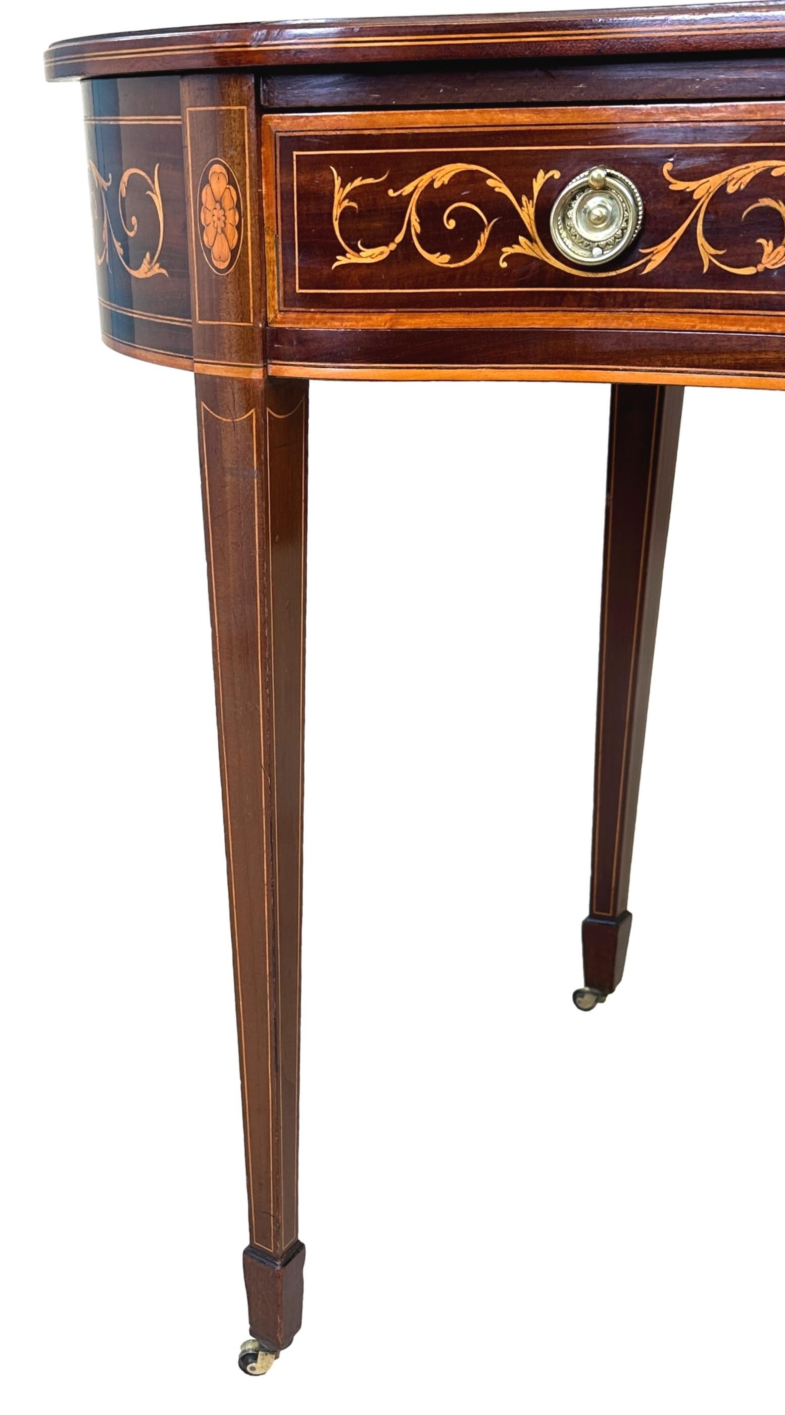 Mahogany Kidney Shaped 19th Century Writing Table For Sale 6