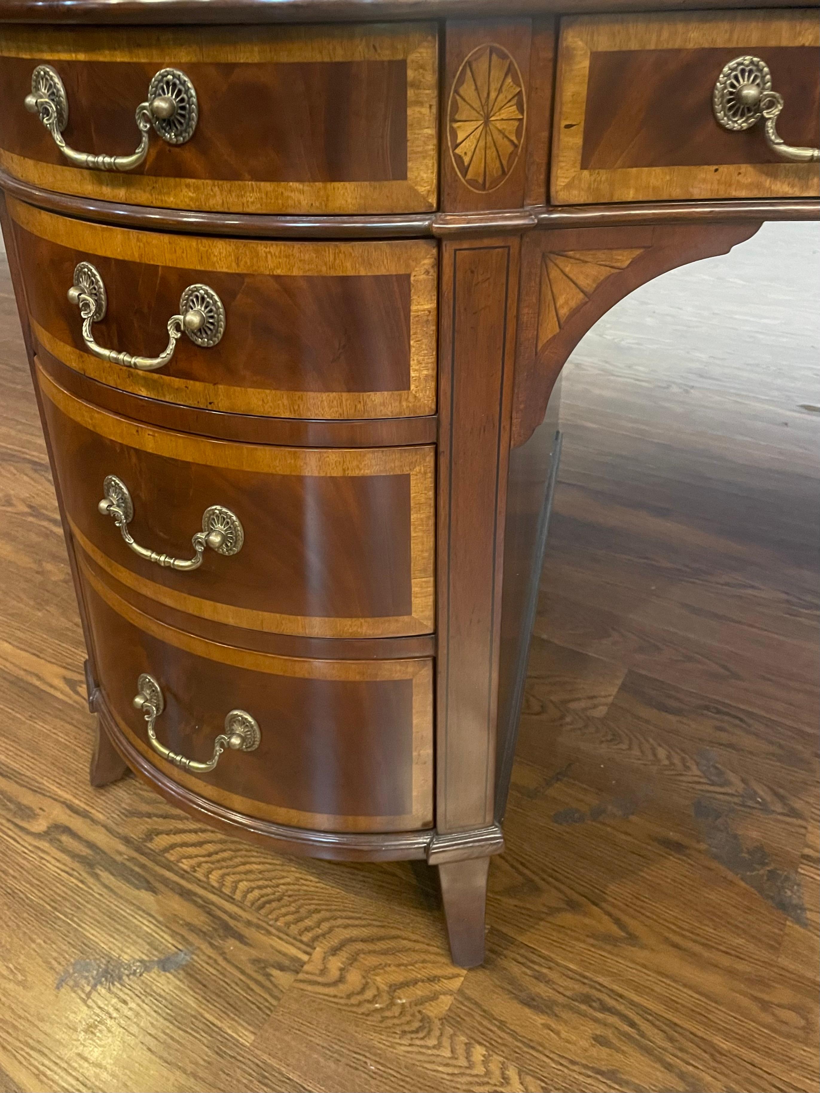Hepplewhite Mahogany Kidney Shaped Desk by Leighton Hall For Sale