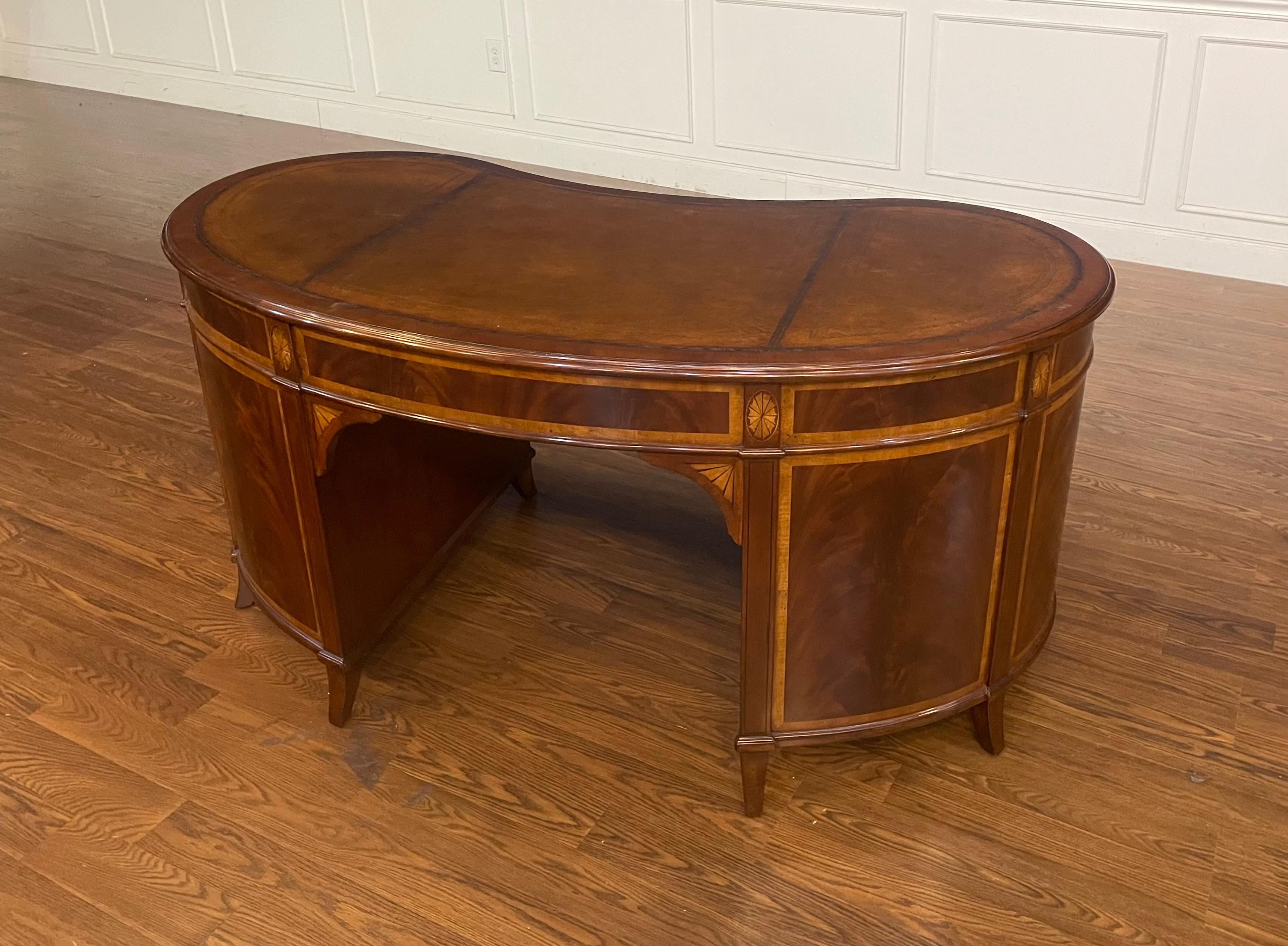 Mahogany Kidney Shaped Desk by Leighton Hall In New Condition For Sale In Suwanee, GA