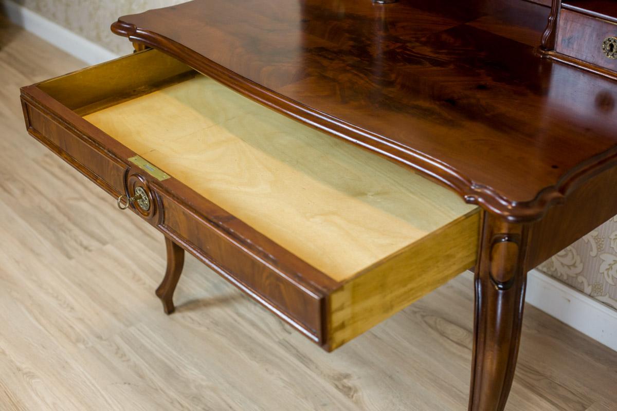 Mahogany Lady’s Desk from the Early 20th Century (20. Jahrhundert)