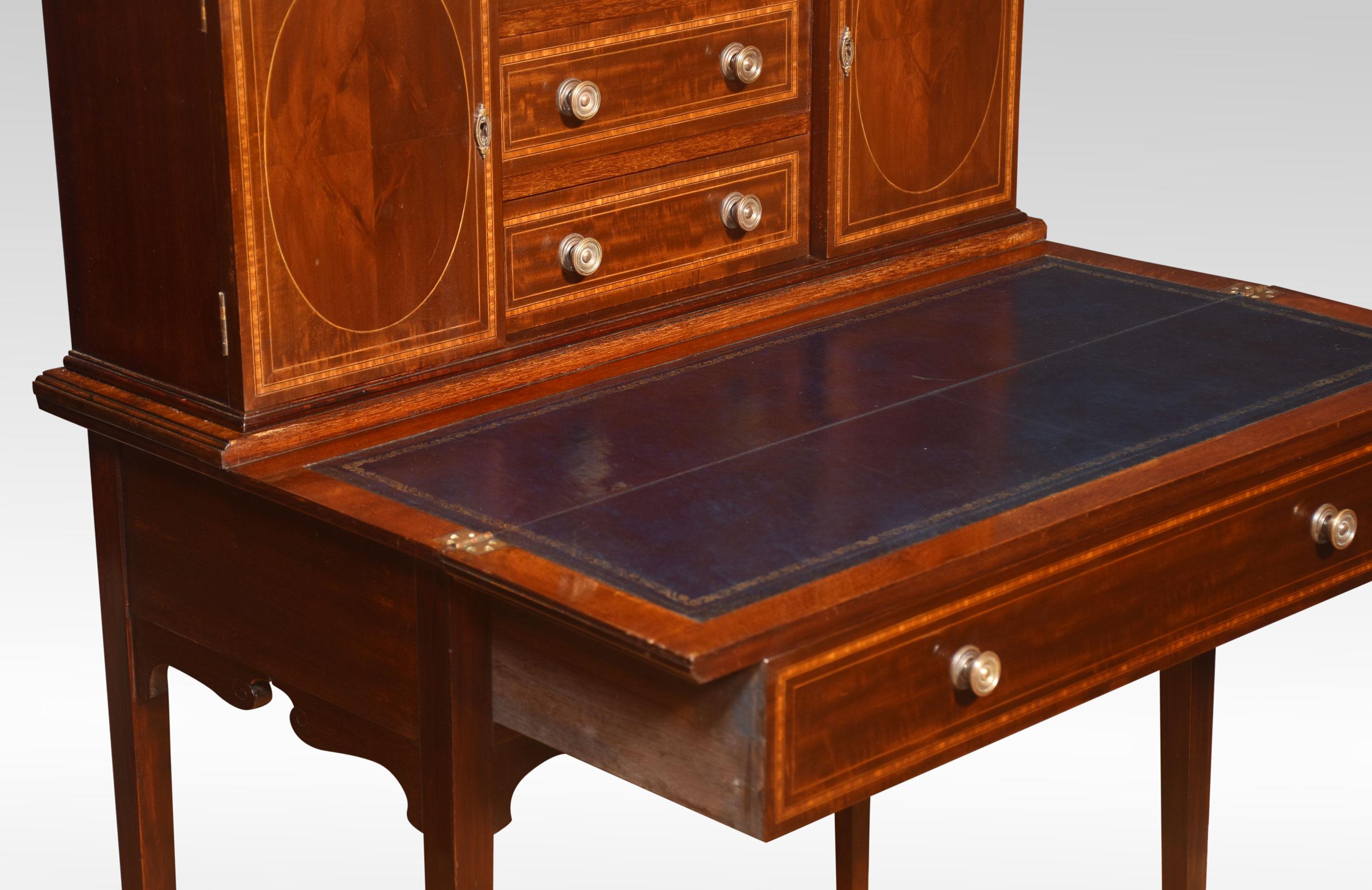 Mahogany lady’s writing desk In Good Condition For Sale In Cheshire, GB