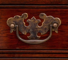 Pareja de mesas de lámpara de caoba