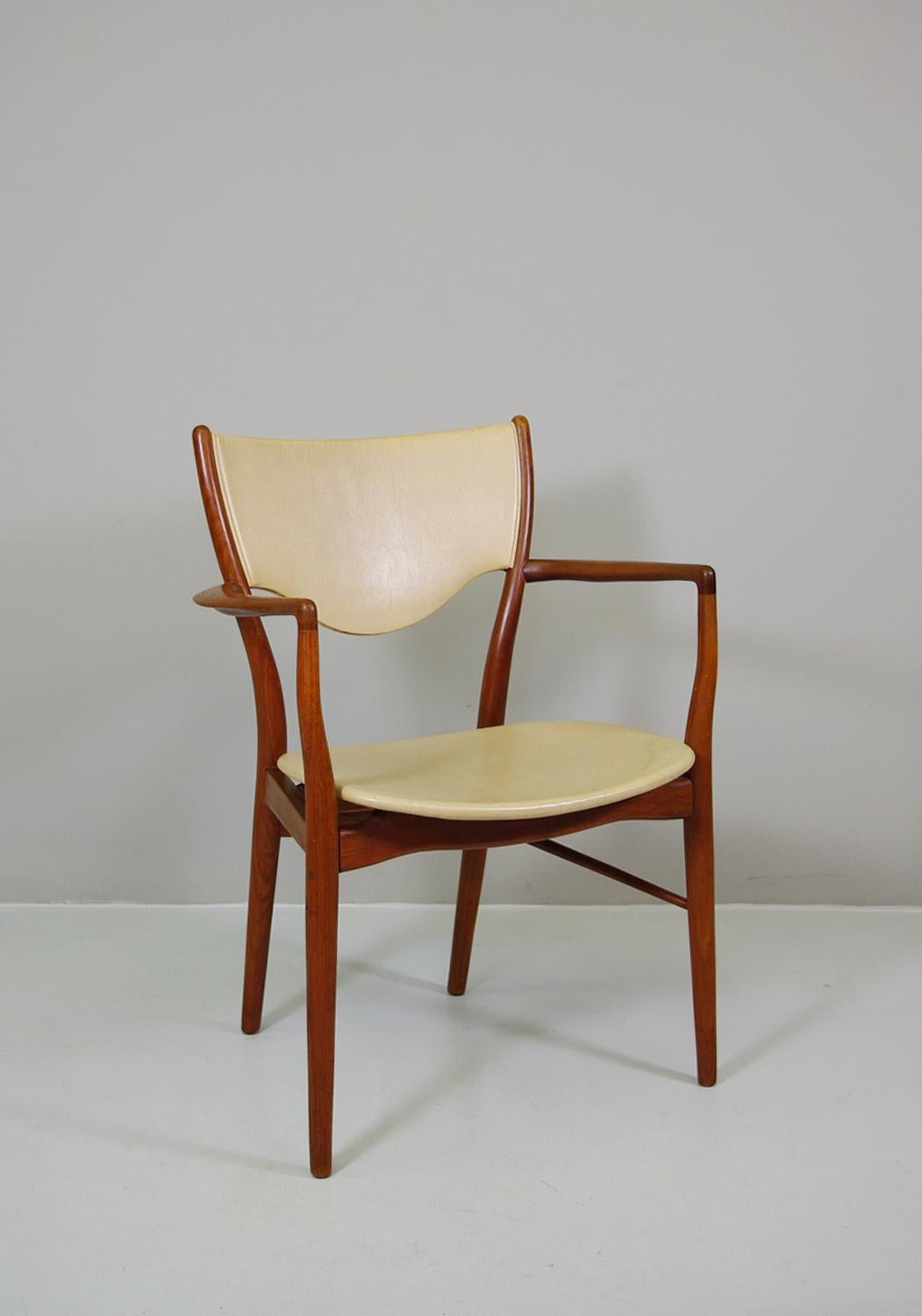 Danish Mahogany Leather 'BO46' Armchair by Finn Juhl, 1946 For Sale
