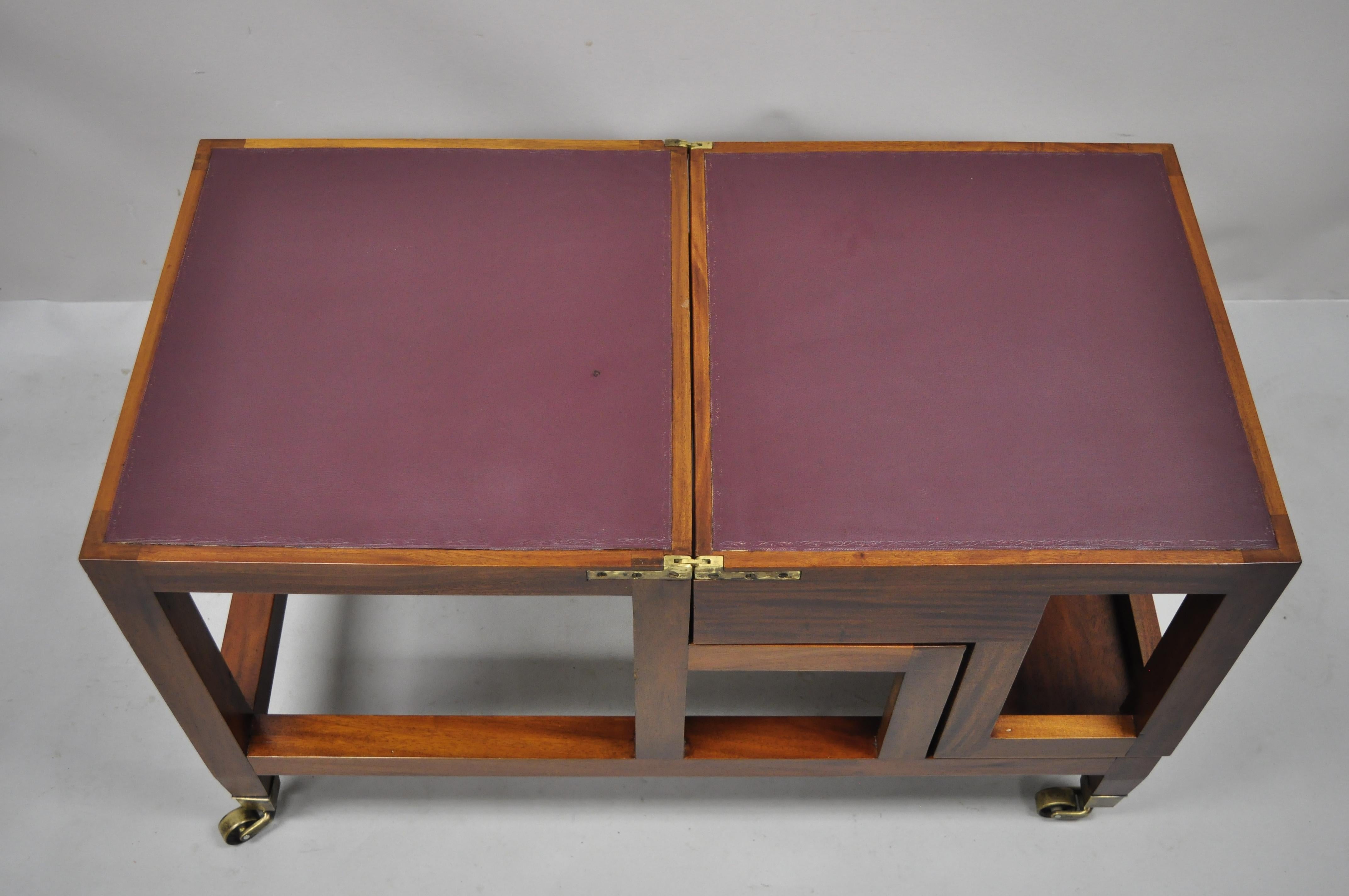 XXIe siècle et contemporain Table d'extrémité de table métamorphique en cuir d'acajou pour campagne anglaise, marche de bibliothèque à bascule