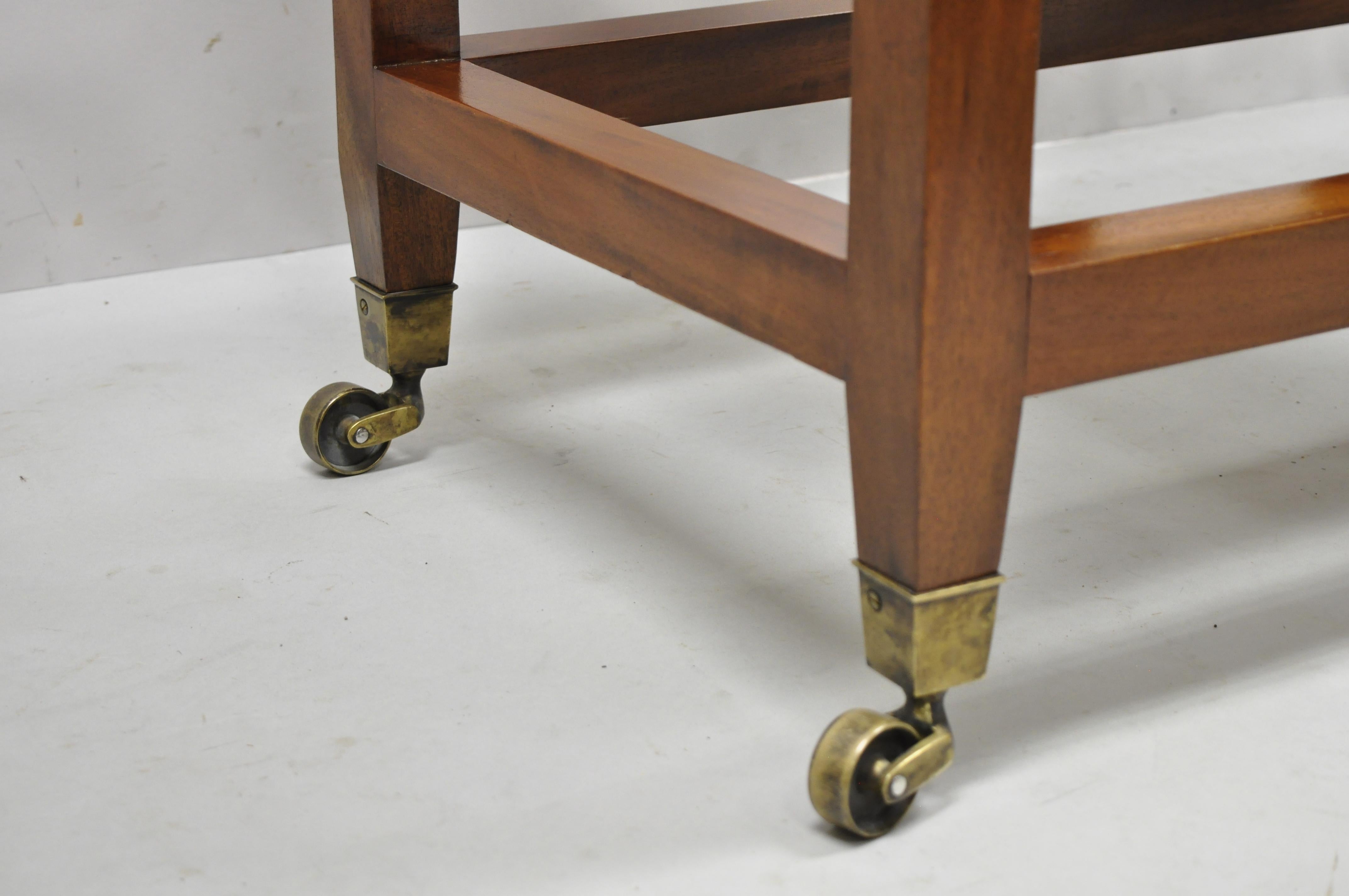 Cuir Table d'extrémité de table métamorphique en cuir d'acajou pour campagne anglaise, marche de bibliothèque à bascule
