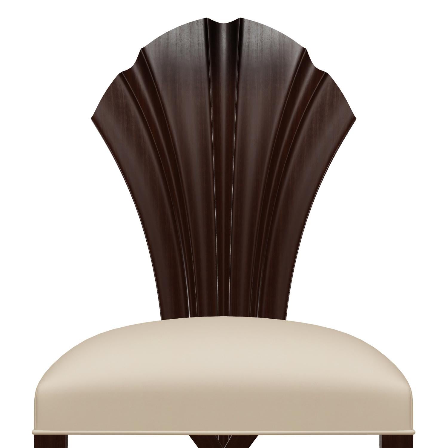 Chair mahogany leave with structure in solid mahogany,
back and feet in hand carved mahogany wood stained in coffee
finish. Upholstered and covered with high quality cream velvet fabric.
  