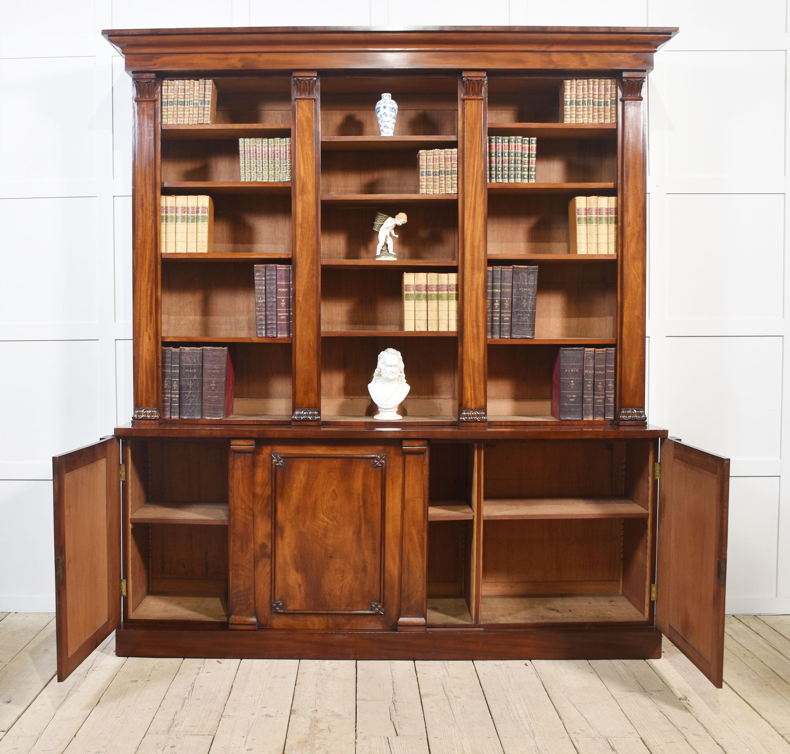 Libreria in mogano in vendita 1