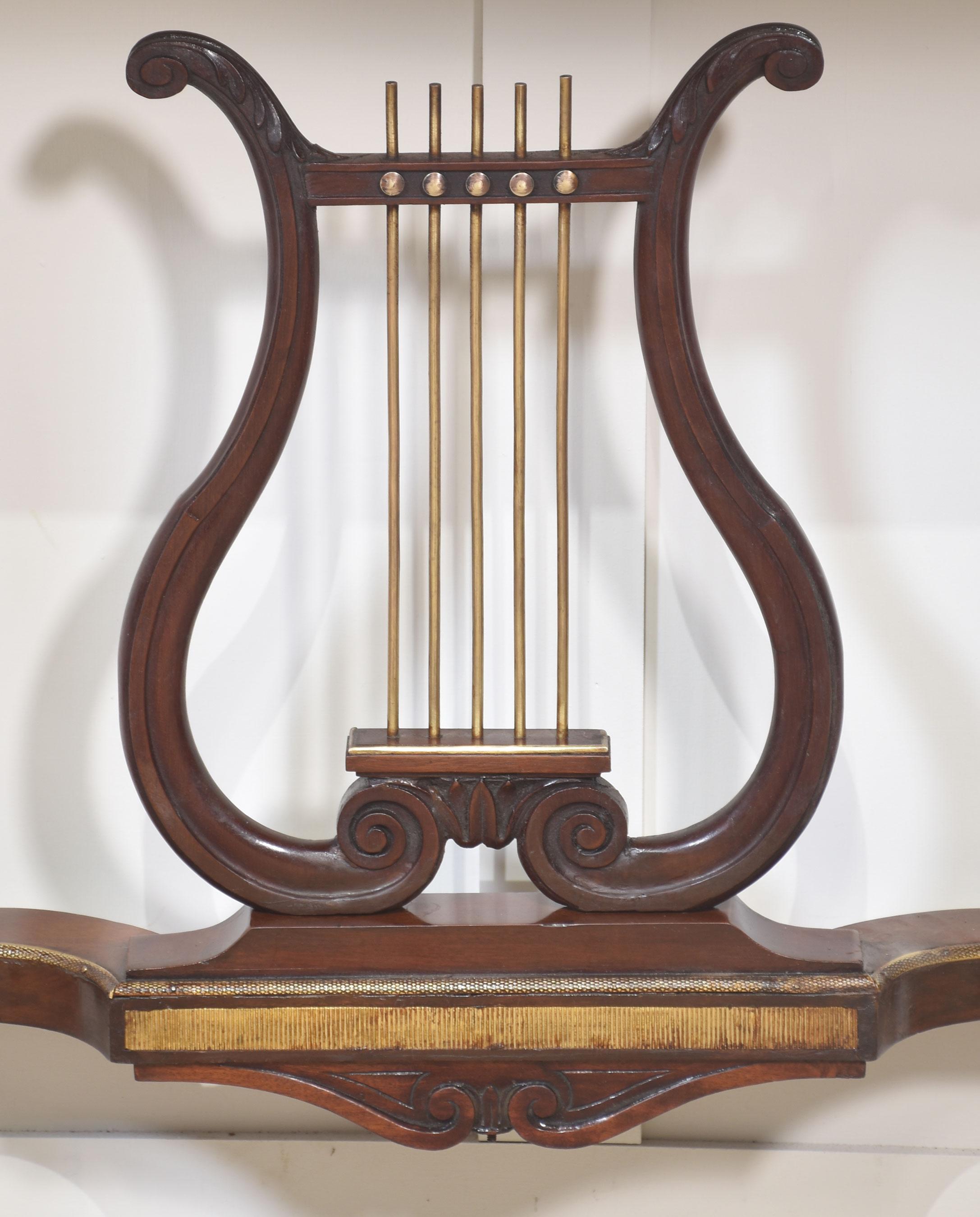 Longue table console en acajou de style néo-empereur français Bon état - En vente à Cheshire, GB