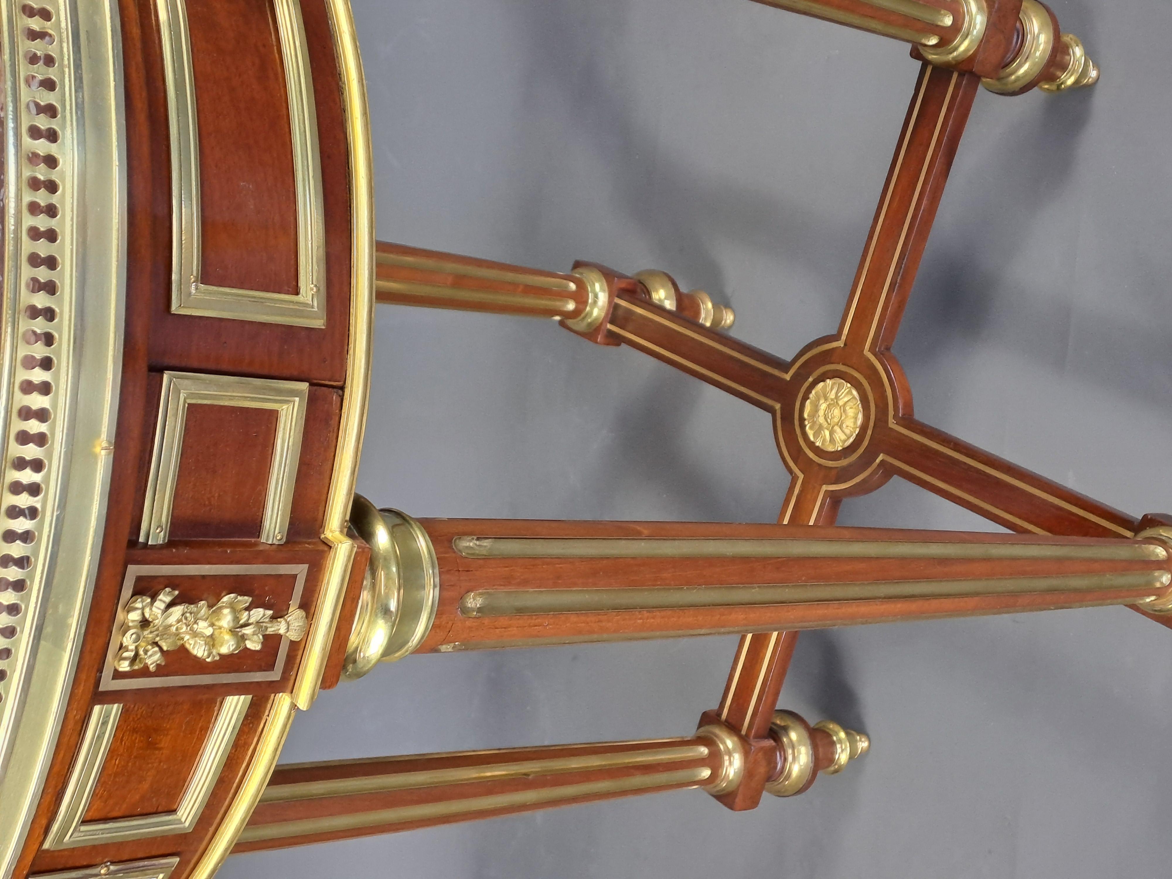 19th Century Mahogany Louis XVI Style Gueridon For Sale