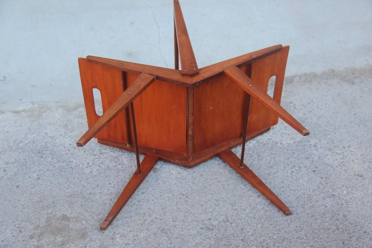 Mahogany Magazine Rack Mid-Century Modern Italian Design 1950s Geometric Shape  For Sale 1