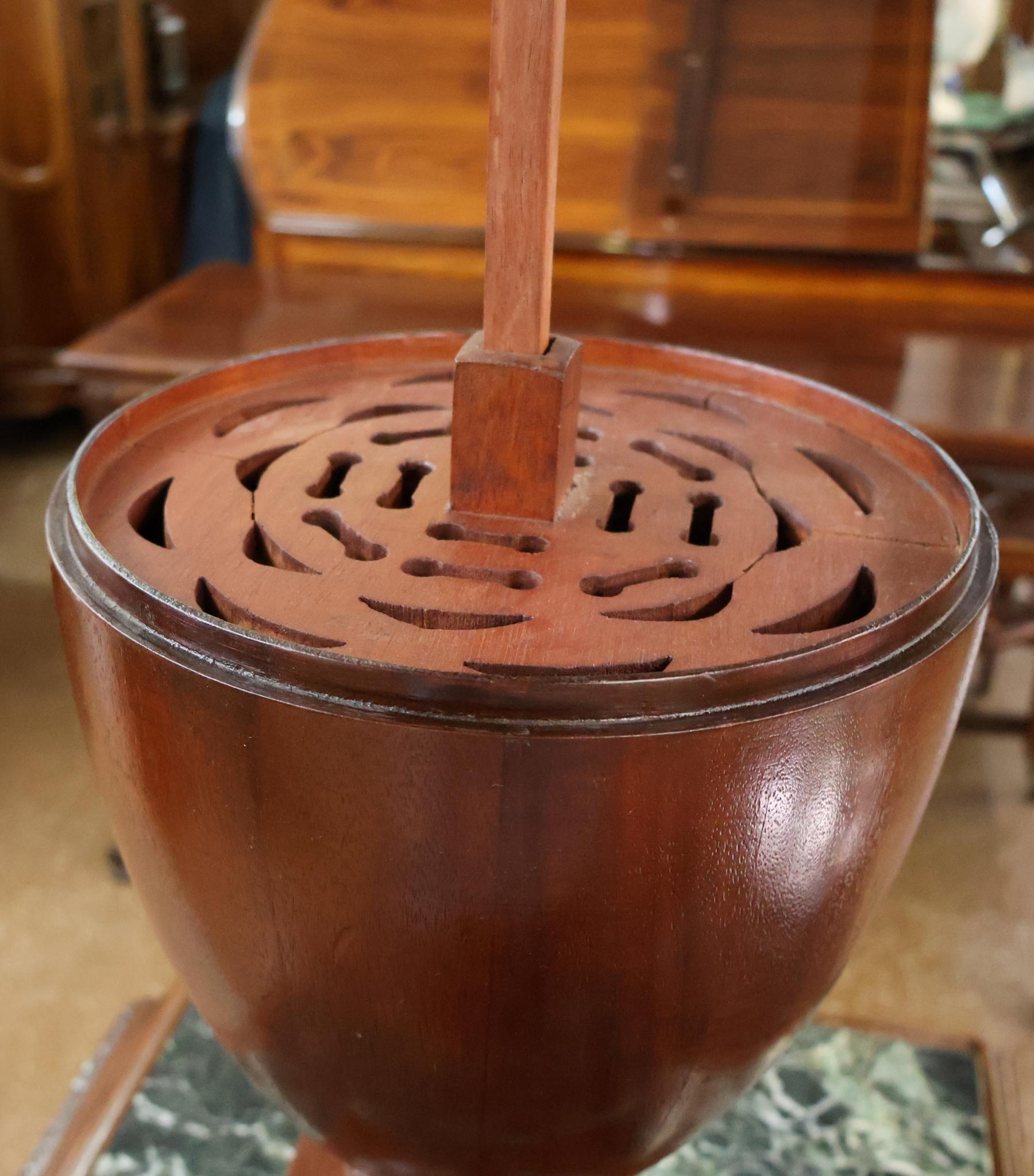 Mahogany Marble Top Adam Style Buffet Sideboard With Knife Boxes Circa 1900 im Angebot 4