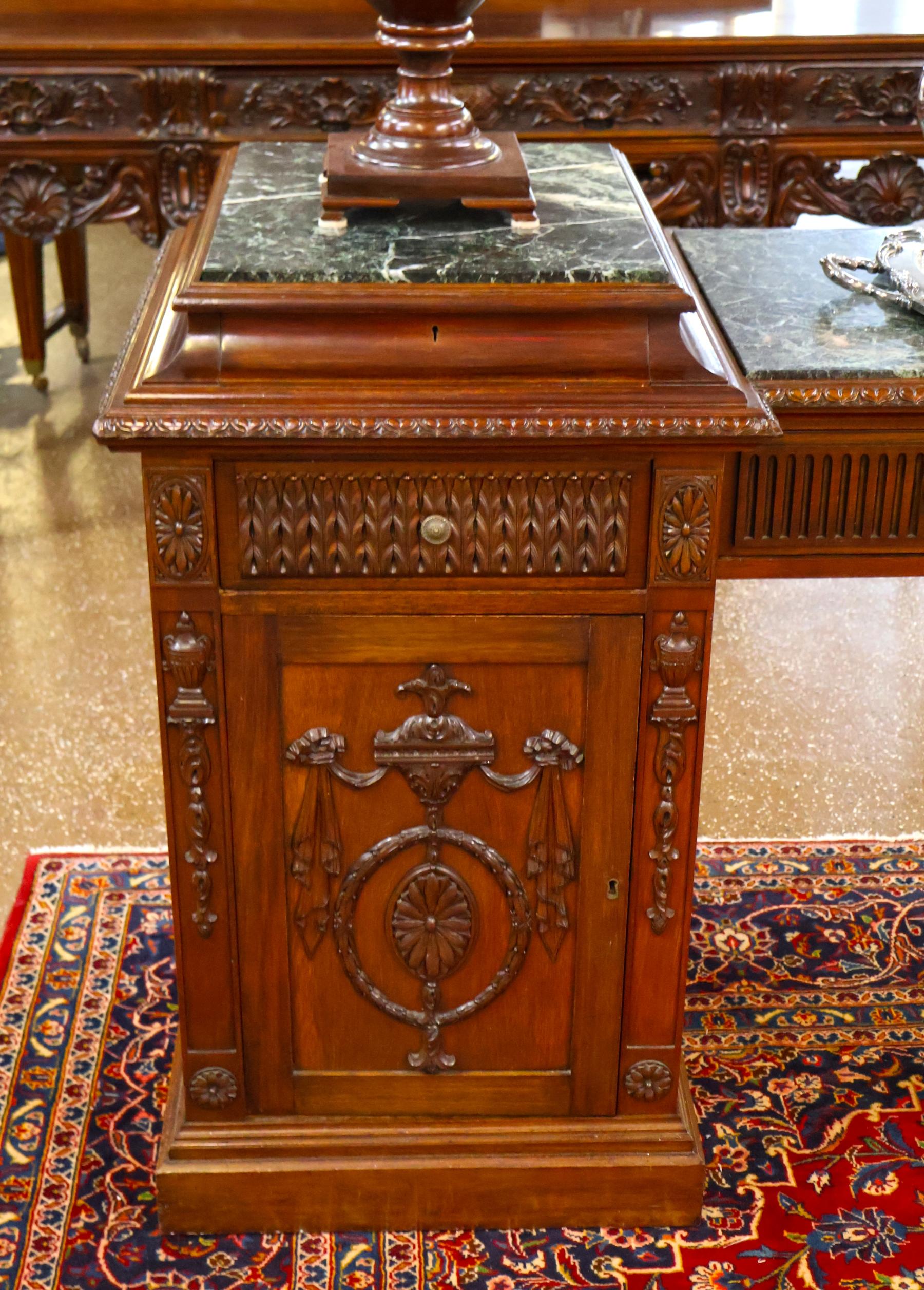 Mahogany Marble Top Adam Style Buffet Sideboard With Knife Boxes Circa 1900 im Zustand „Gut“ im Angebot in Long Branch, NJ