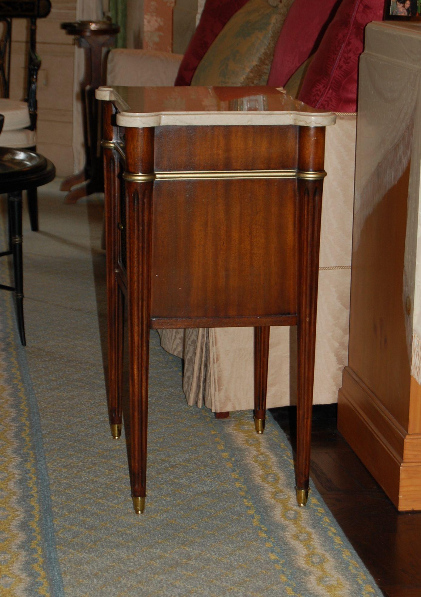 Mahogany Midcentury Marble-Top Night Table in Louis XVI Style by Maslow Freen In Excellent Condition In Pittsburgh, PA