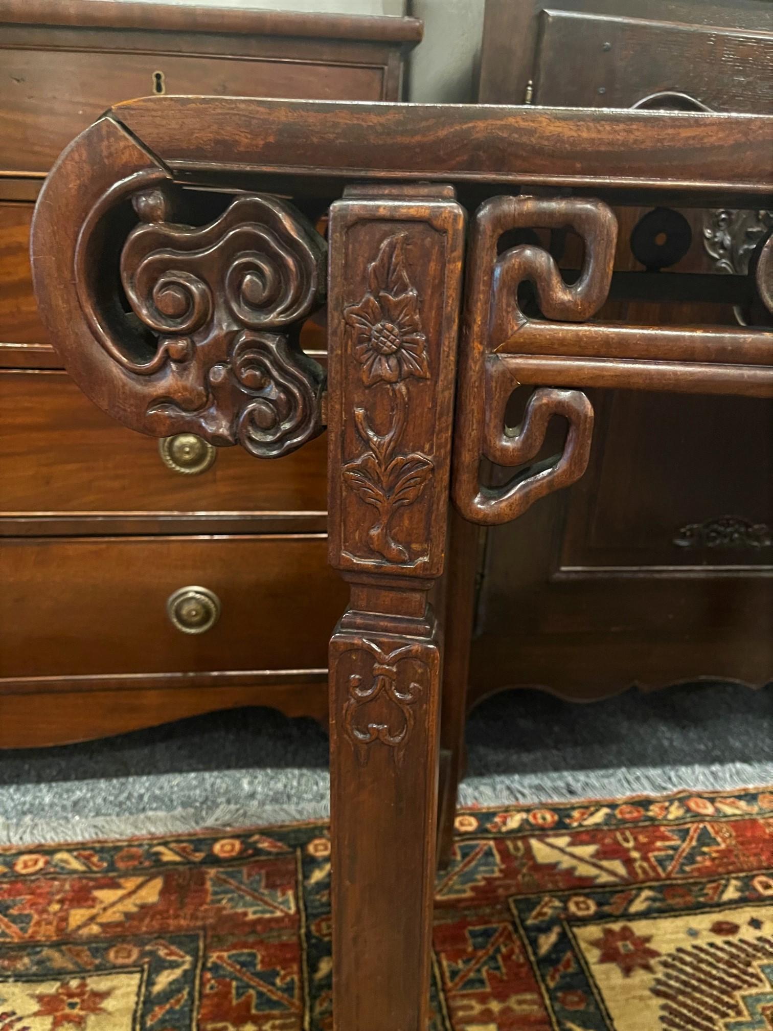 Mahogany Ming Chinese Altar Table, Early 20th Century For Sale 1