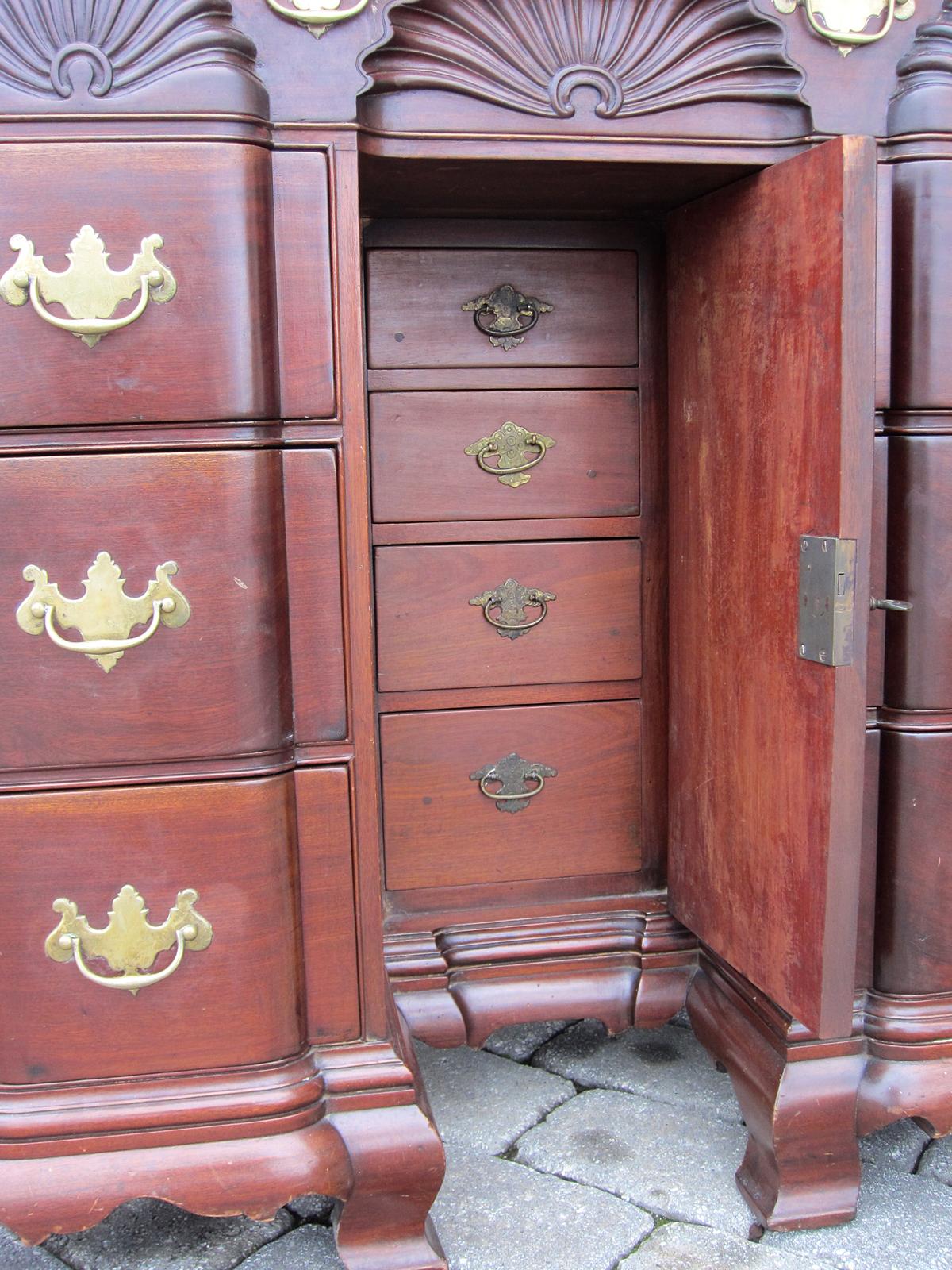 Late 19th Century Mahogany Newport, RI Style Desk with Hidden Drawers, circa 1890 For Sale