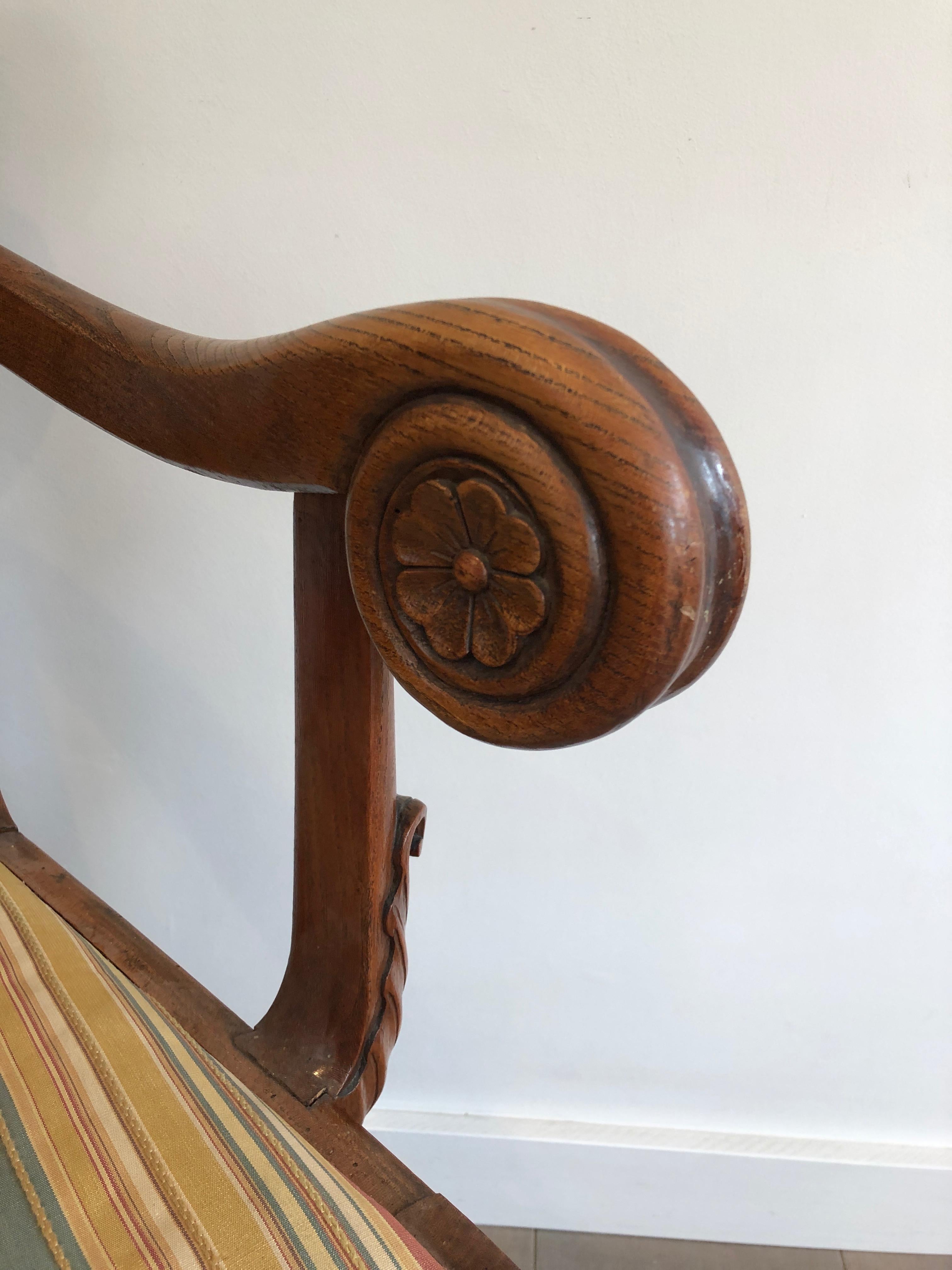 Fauteuil de bureau en acajou avec décorations en col de cygne  de la période Régence anglaise Bon état - En vente à Marcq-en-Barœul, Hauts-de-France
