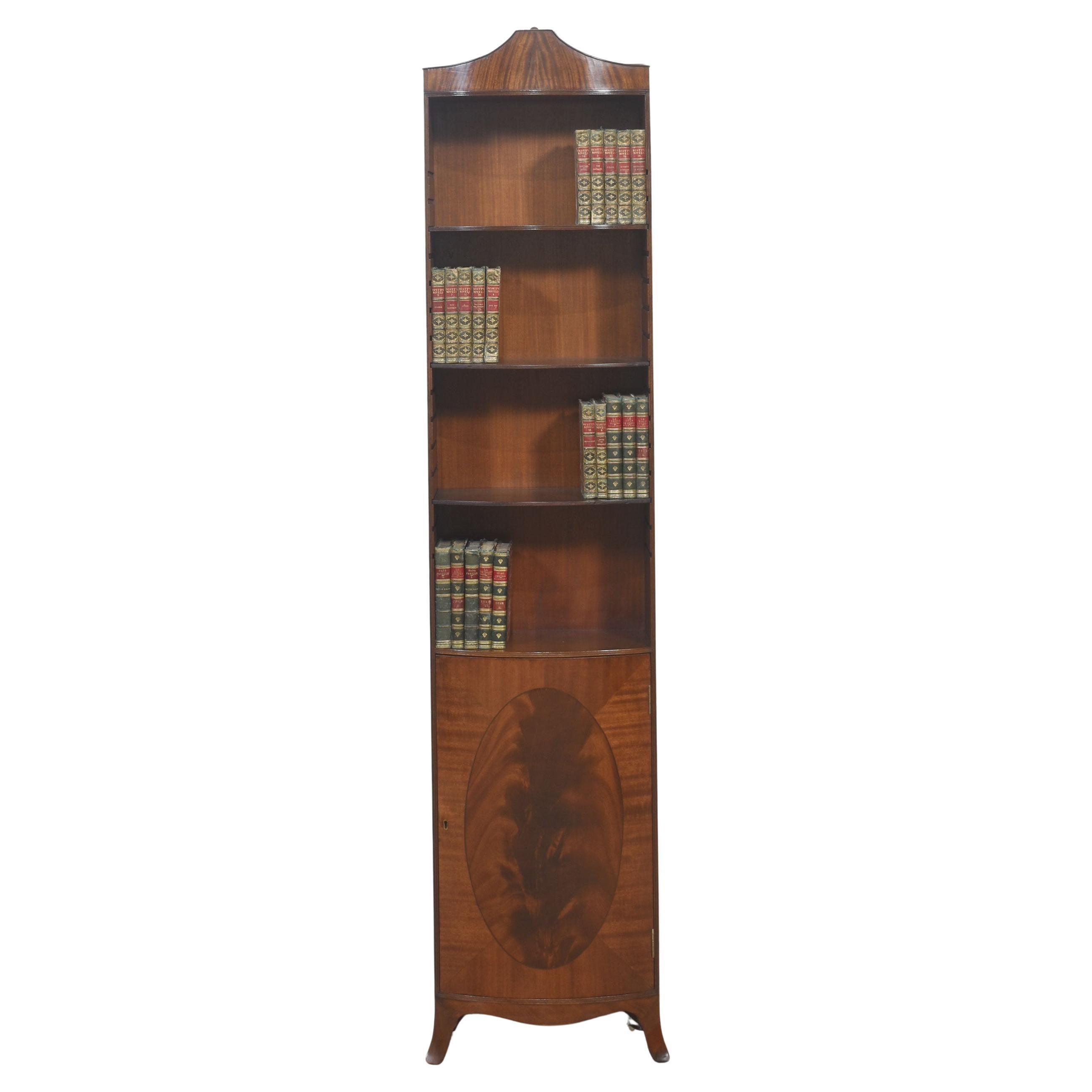 Bibliothèque ouverte en acajou