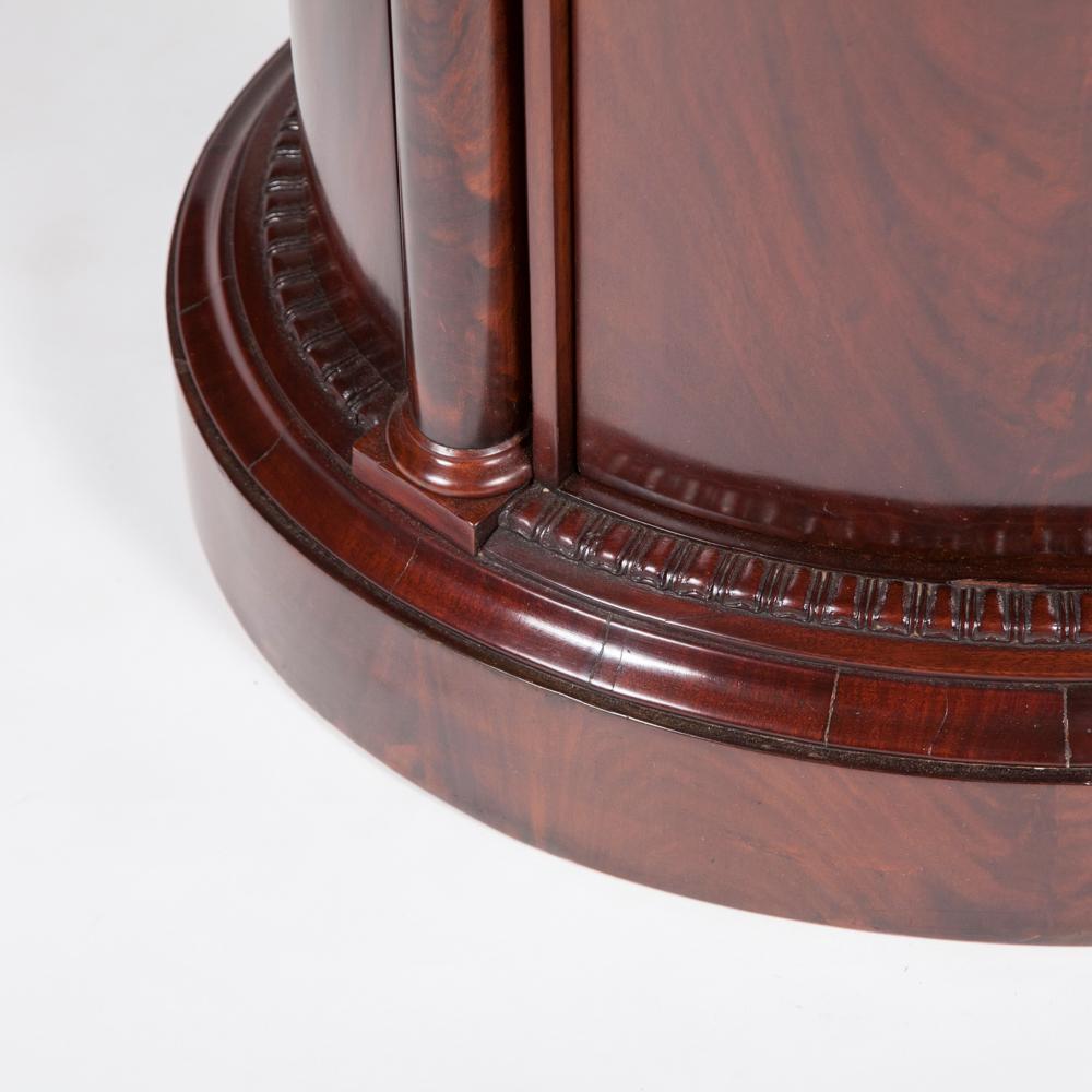 Mahogany Oval Pedestal Cabinet, with Carved Corinthian Columns For Sale 1