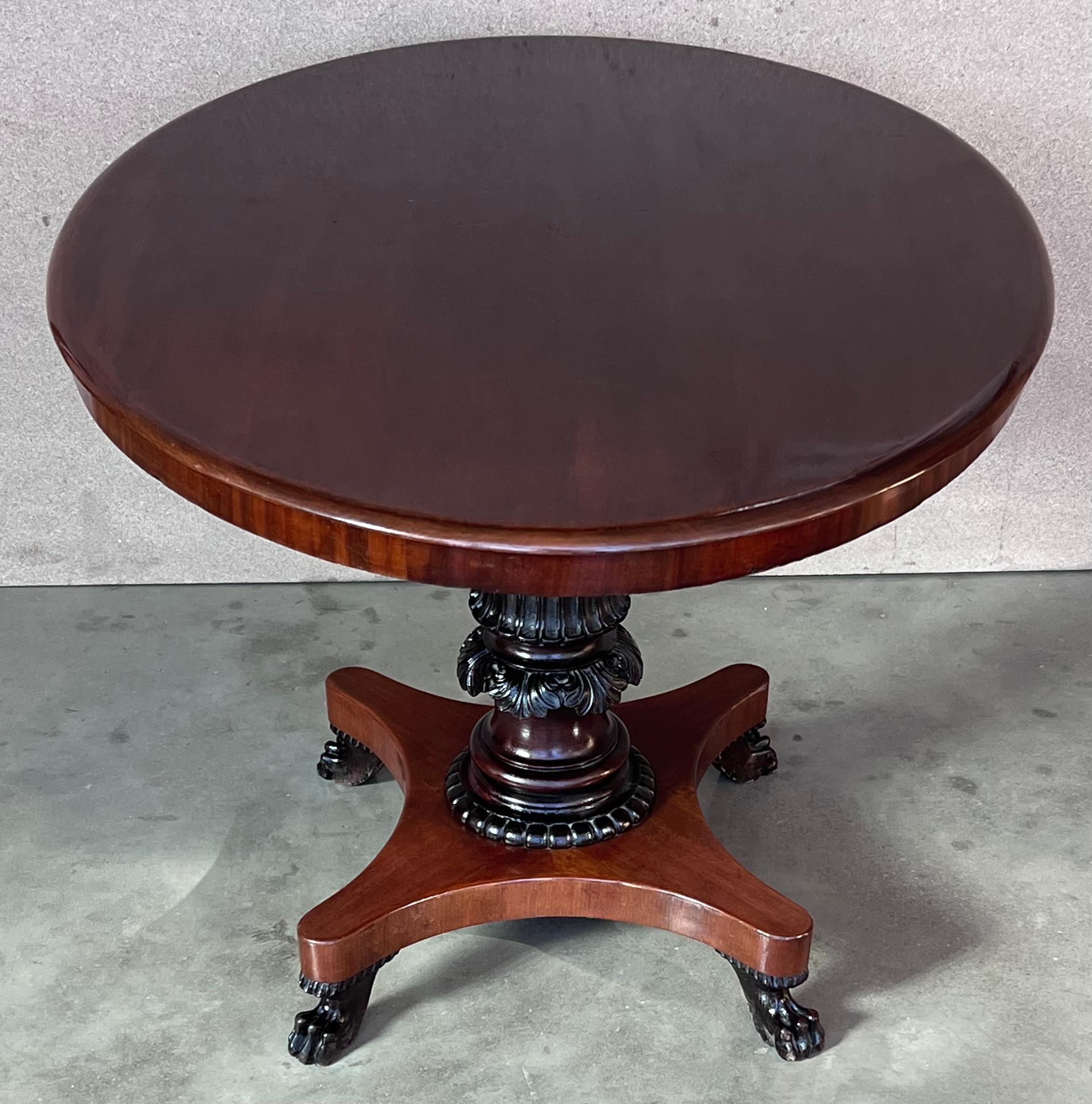 Ovaler Mahagoni-Tisch, um das 19. Jahrhundert (Französisch) im Angebot