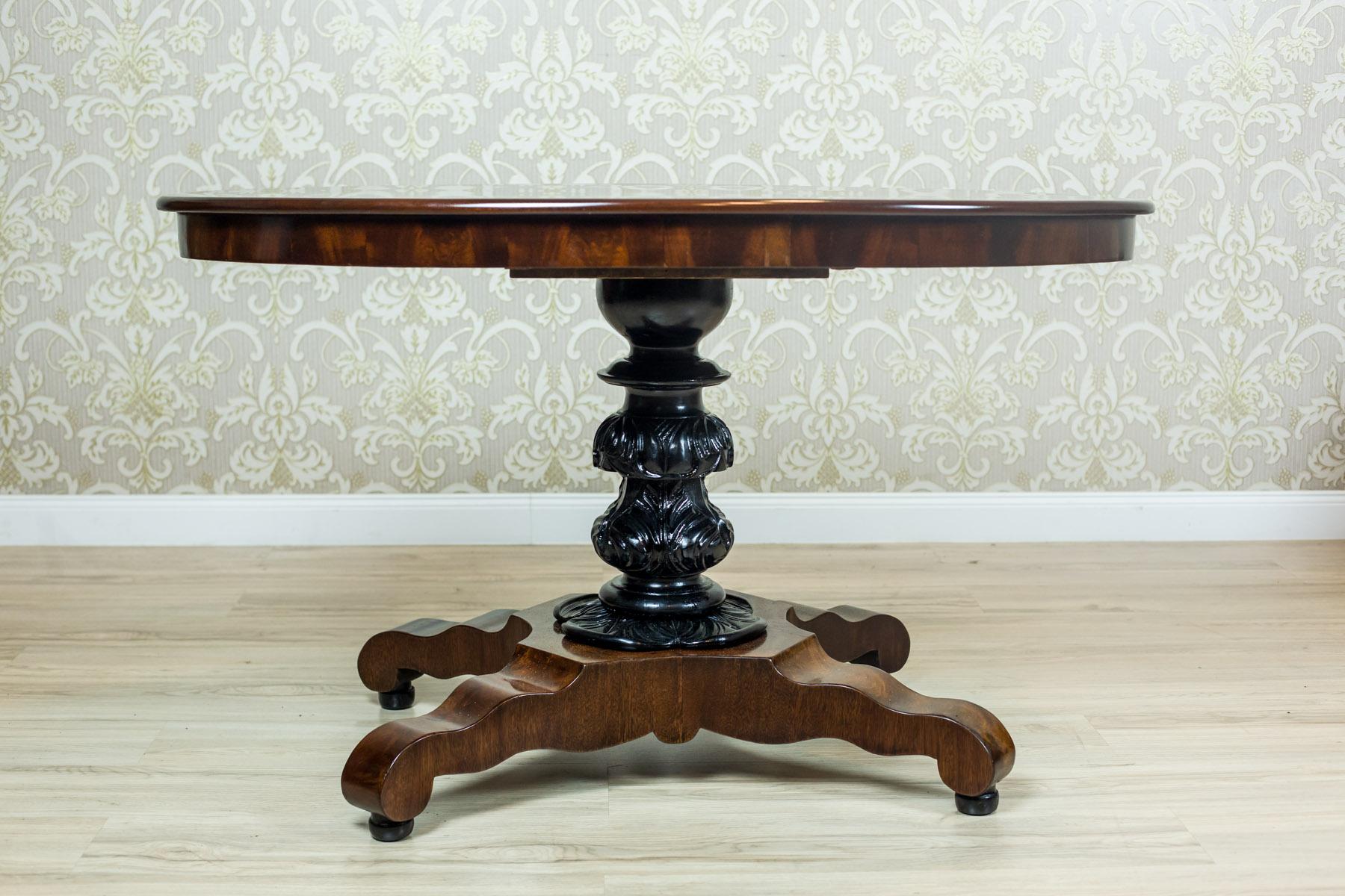 Ovaler Mahagoni-Tisch, um das 19. Jahrhundert 1