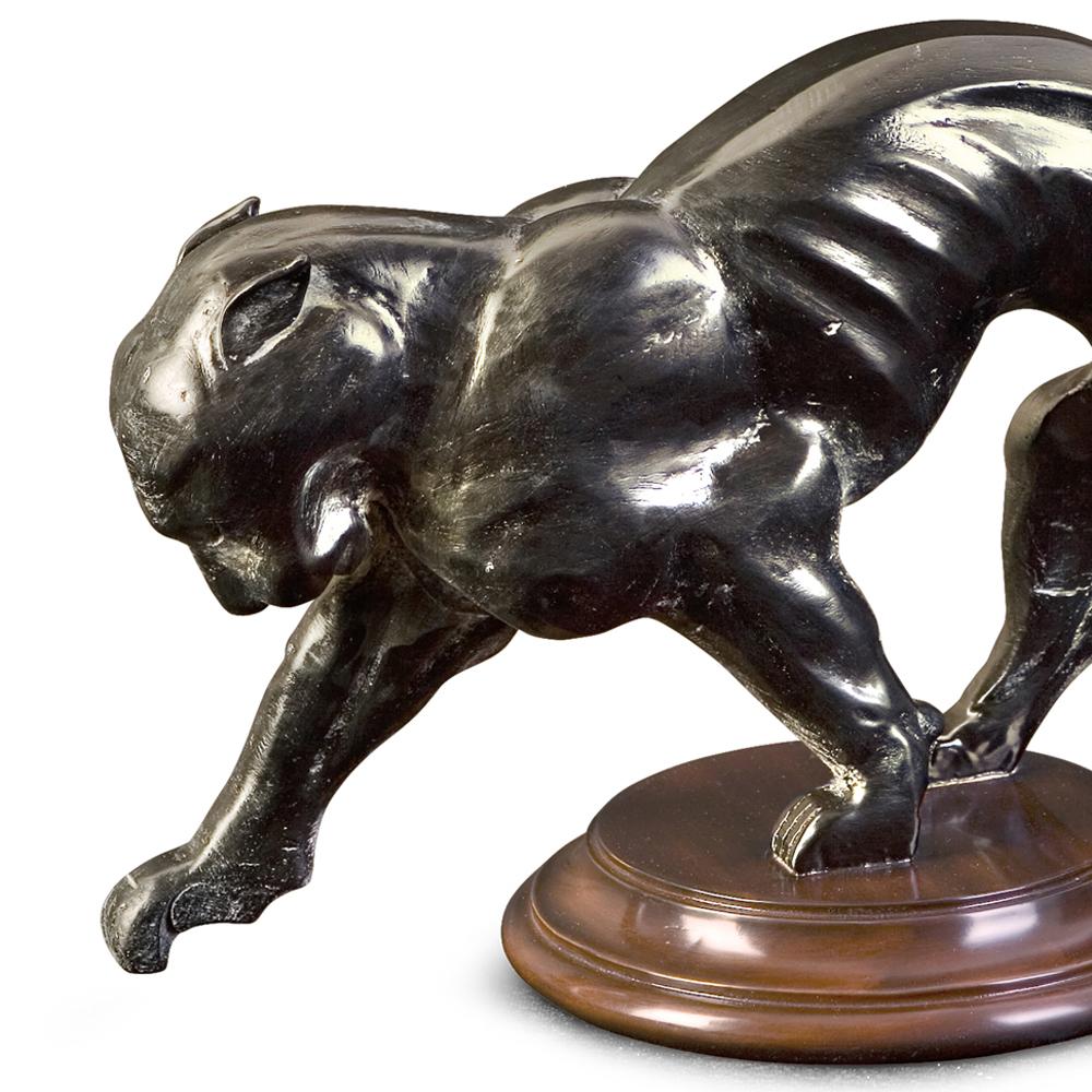 Sculpture Mahogany Panther hand-carved 
in solid mahogany wood.