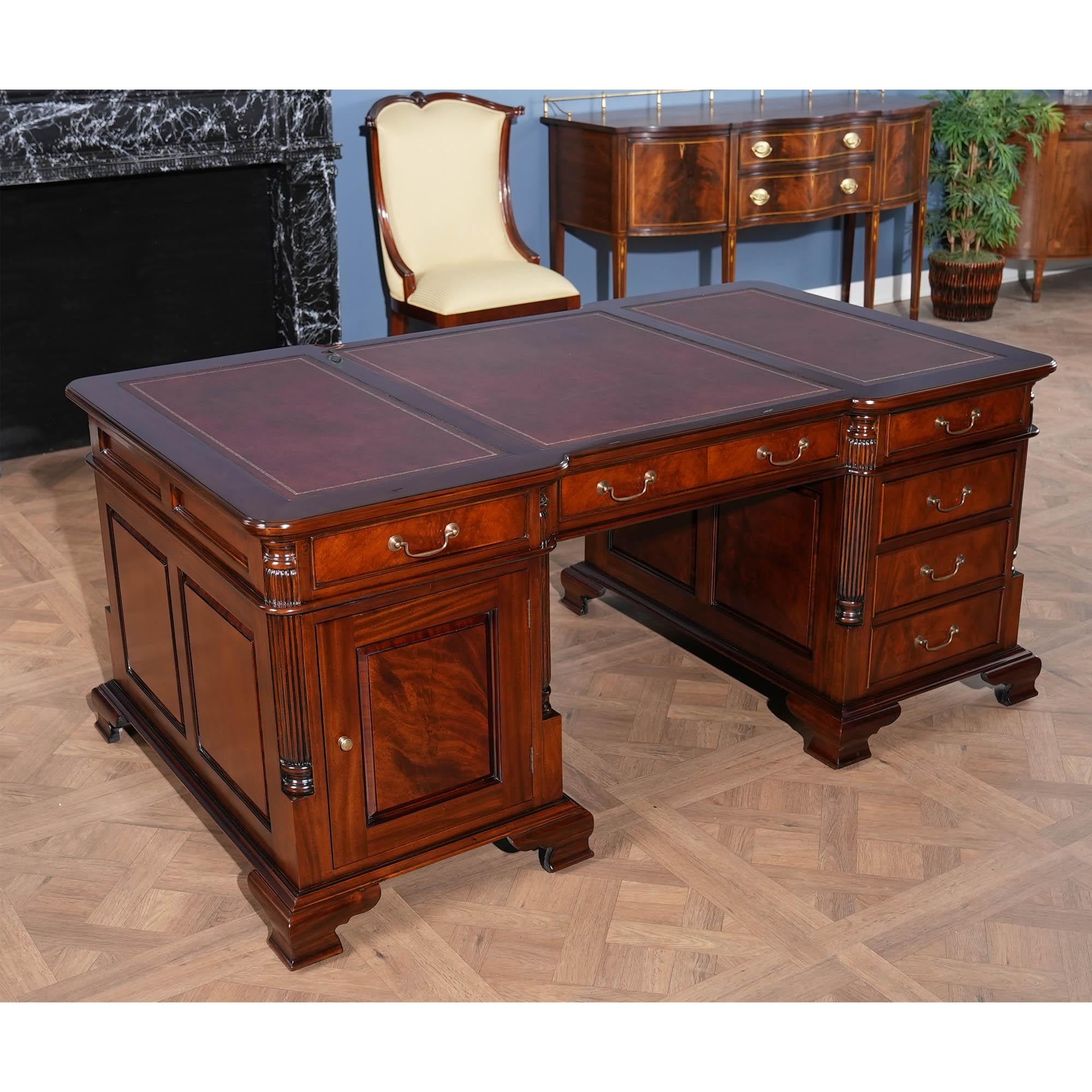 Bureau des partenaires en acajou en vente 7