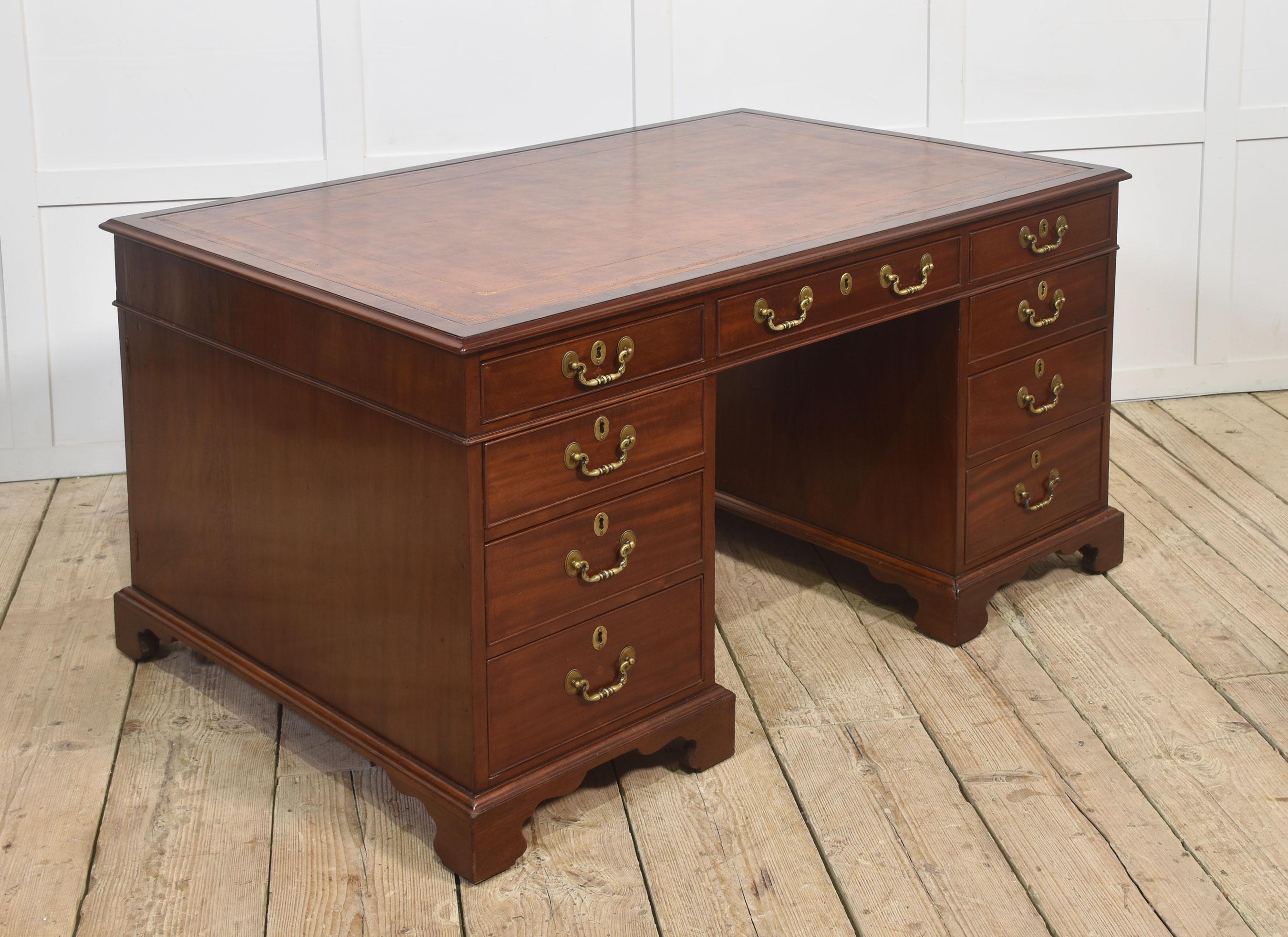 19th Century Mahogany partners desk For Sale