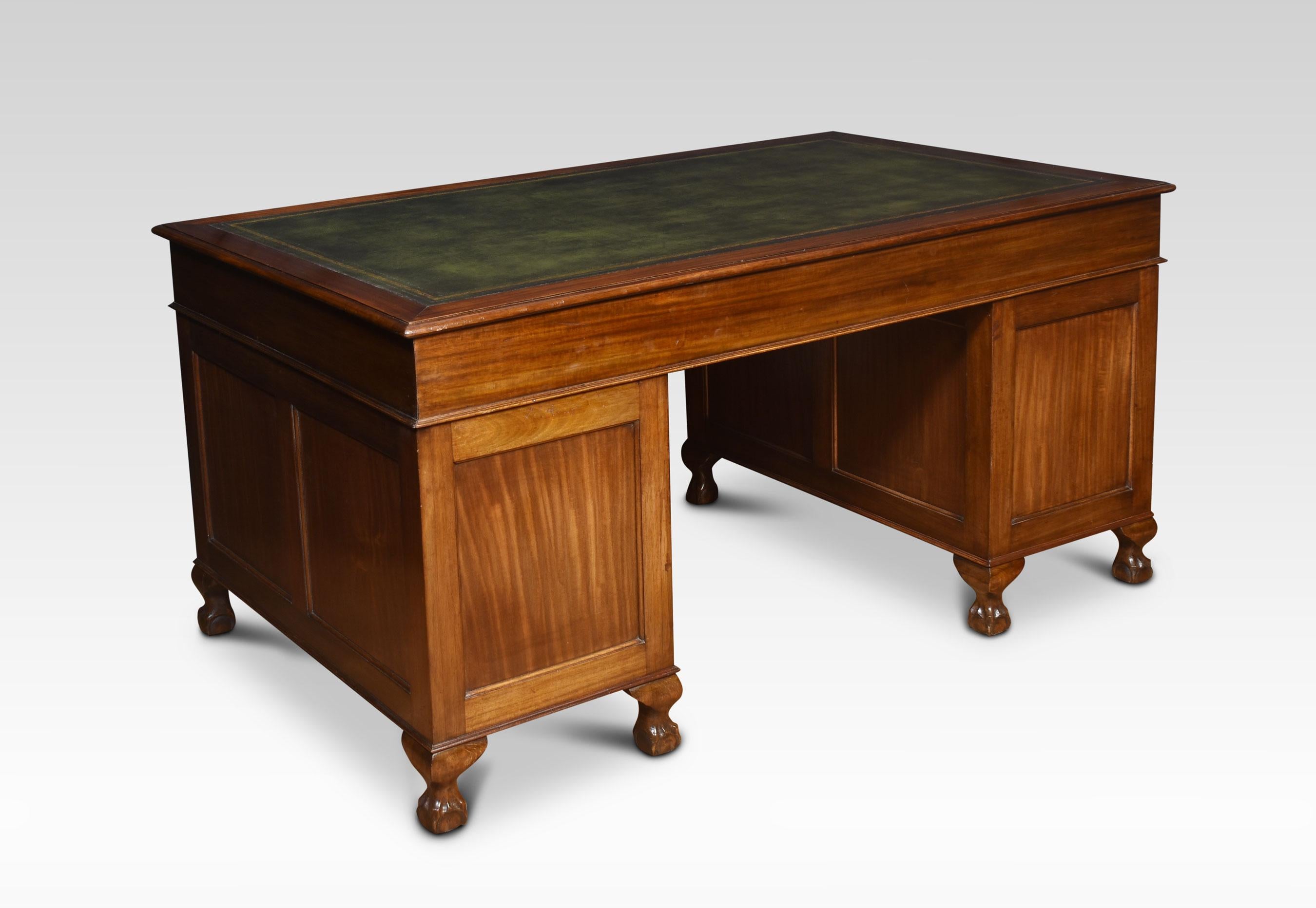Wood Mahogany Pedestal Desk For Sale
