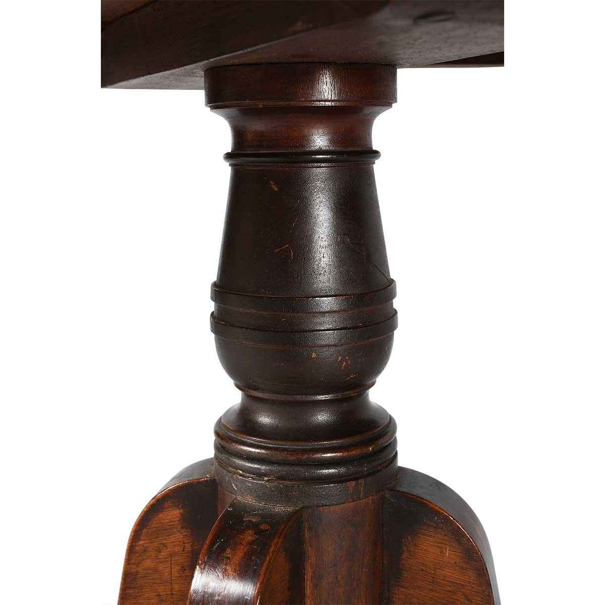 Début du XIXe siècle Table Pembroke sur piédestal en vente